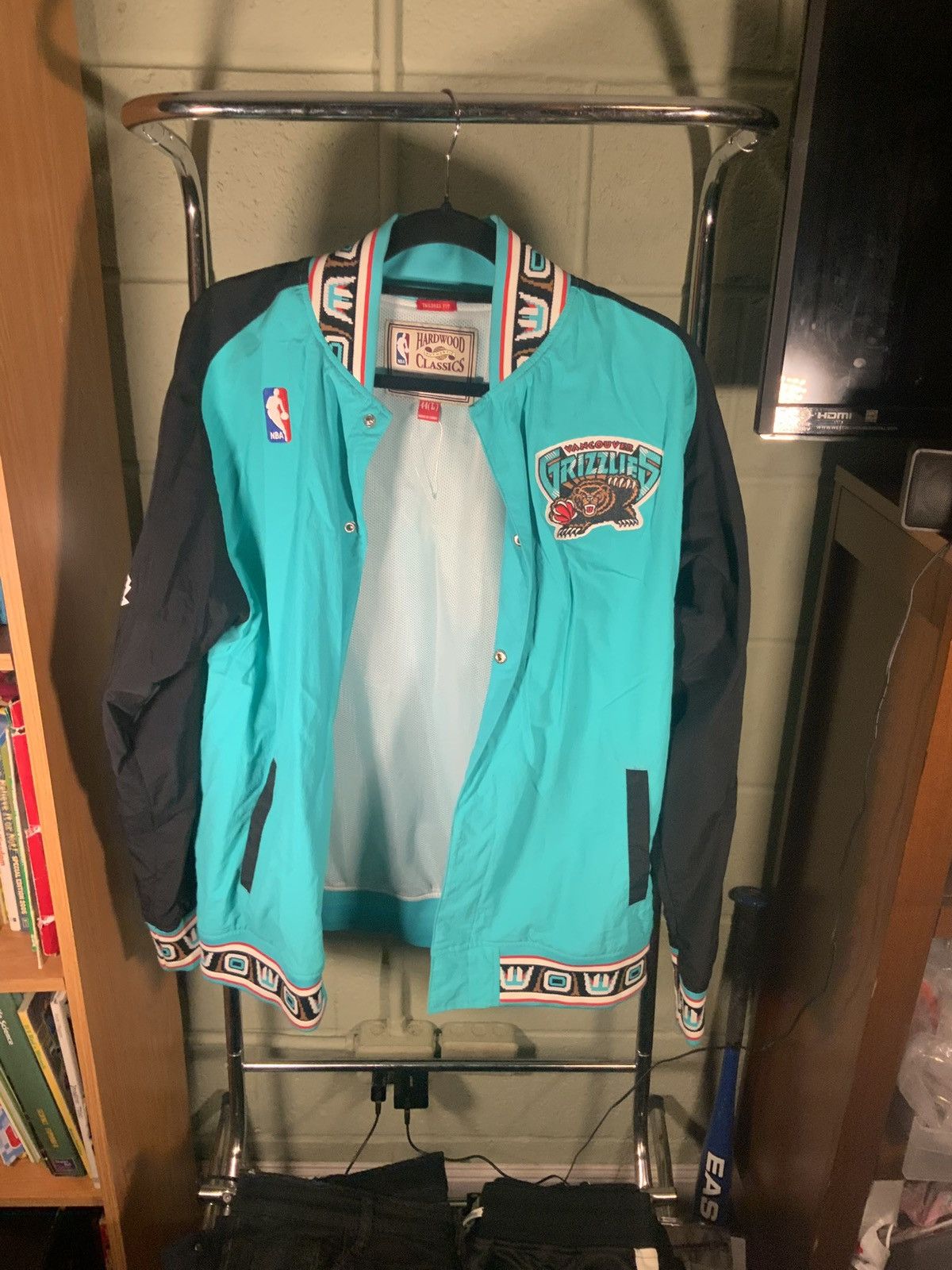 NBA Memphis Grizzlies 90s Style jacket Size US L / EU 52-54 / 3 - 1 Thumbnail
