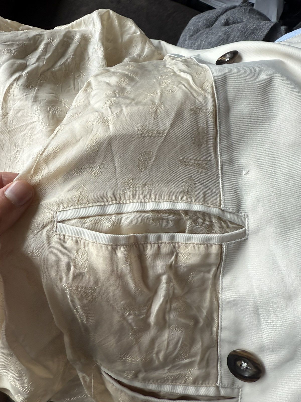 Gucci Double-Breasted Trench Coat with Belt Size US L / EU 52-54 / 3 - 12 Thumbnail