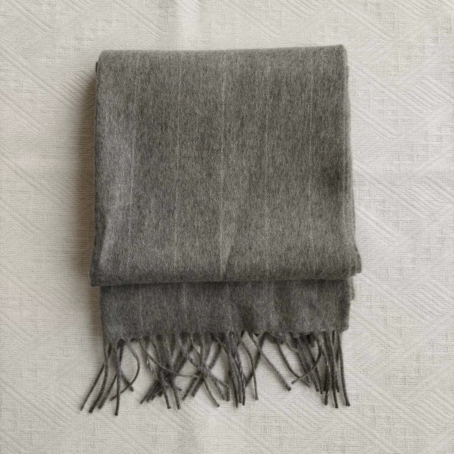 Loro Piana Loro Piana unused solid cashmere gray scarf 190x45 Size ONE SIZE - 2 Thumbnail