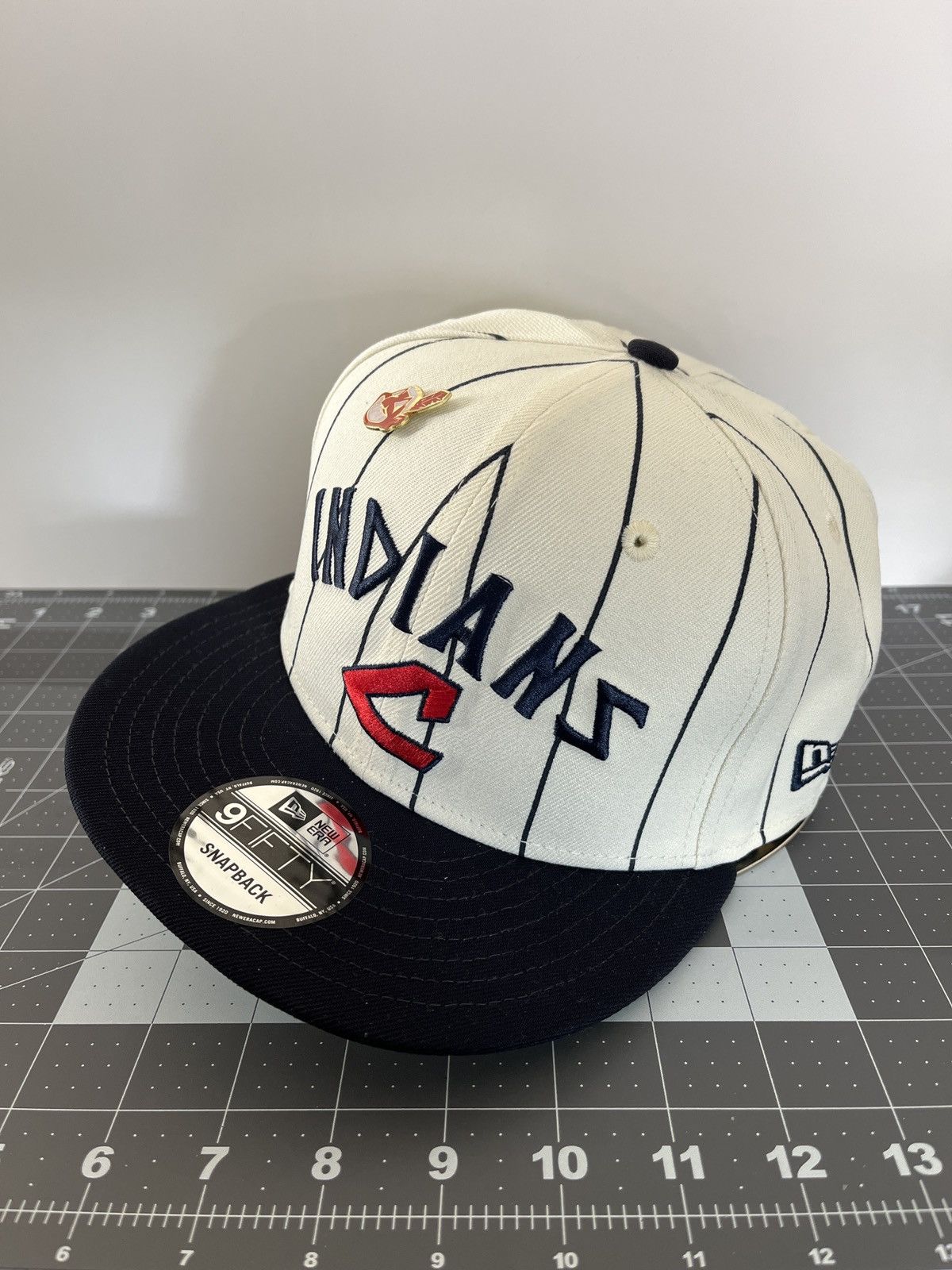 New Era Jersey Pinstripes Cleveland Guardians 9fifty OSFM Snapback Size ONE SIZE - 1 Thumbnail