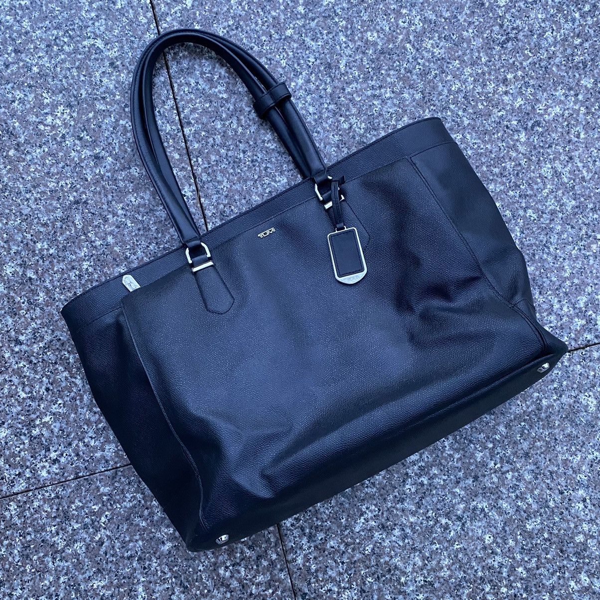 Tumi Tumi shoulder bag Grailed
