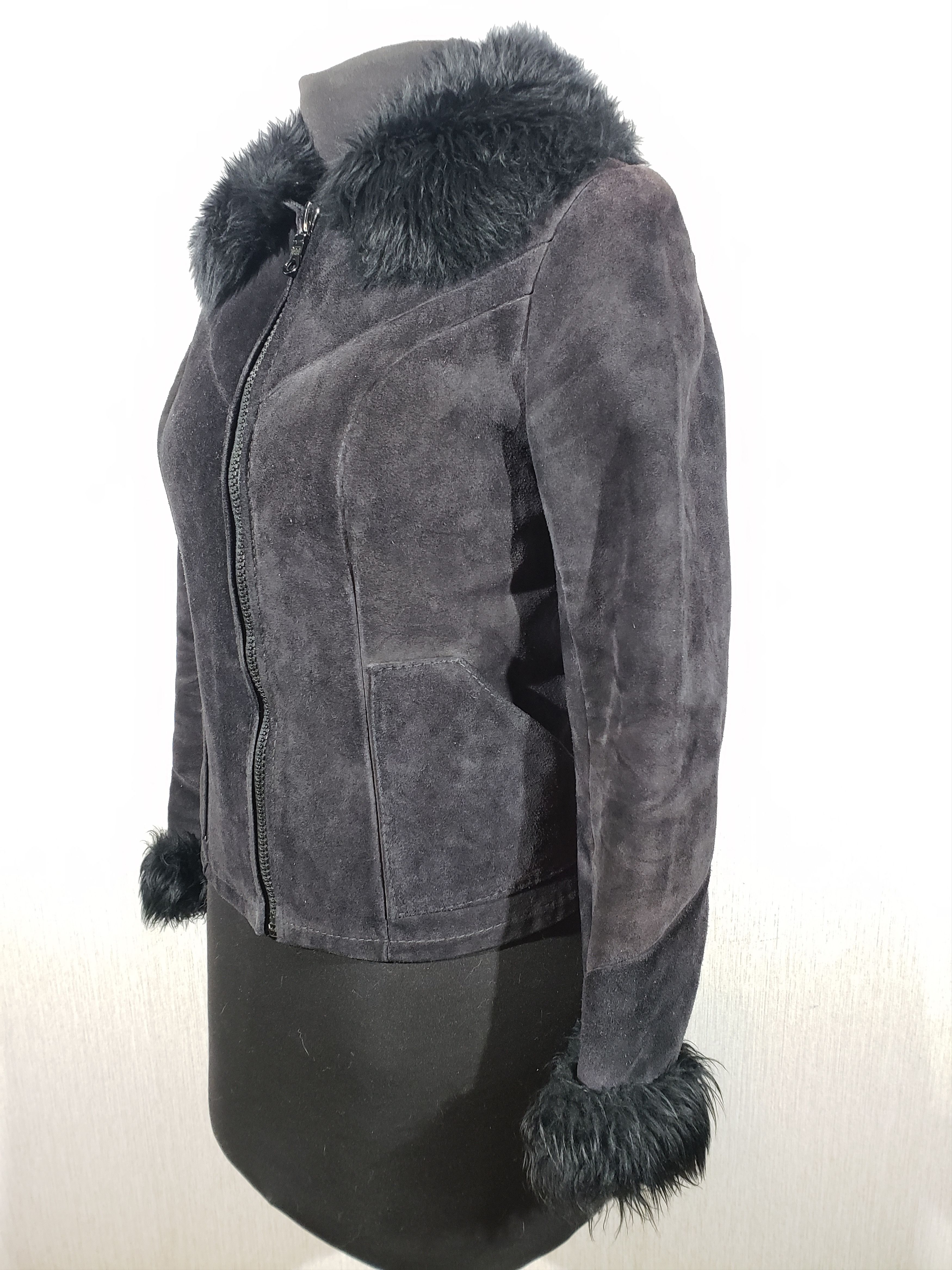 Genuine Leather Beautiful black women's leather jacket. Size M / US 6-8 / IT 42-44 - 2 Thumbnail