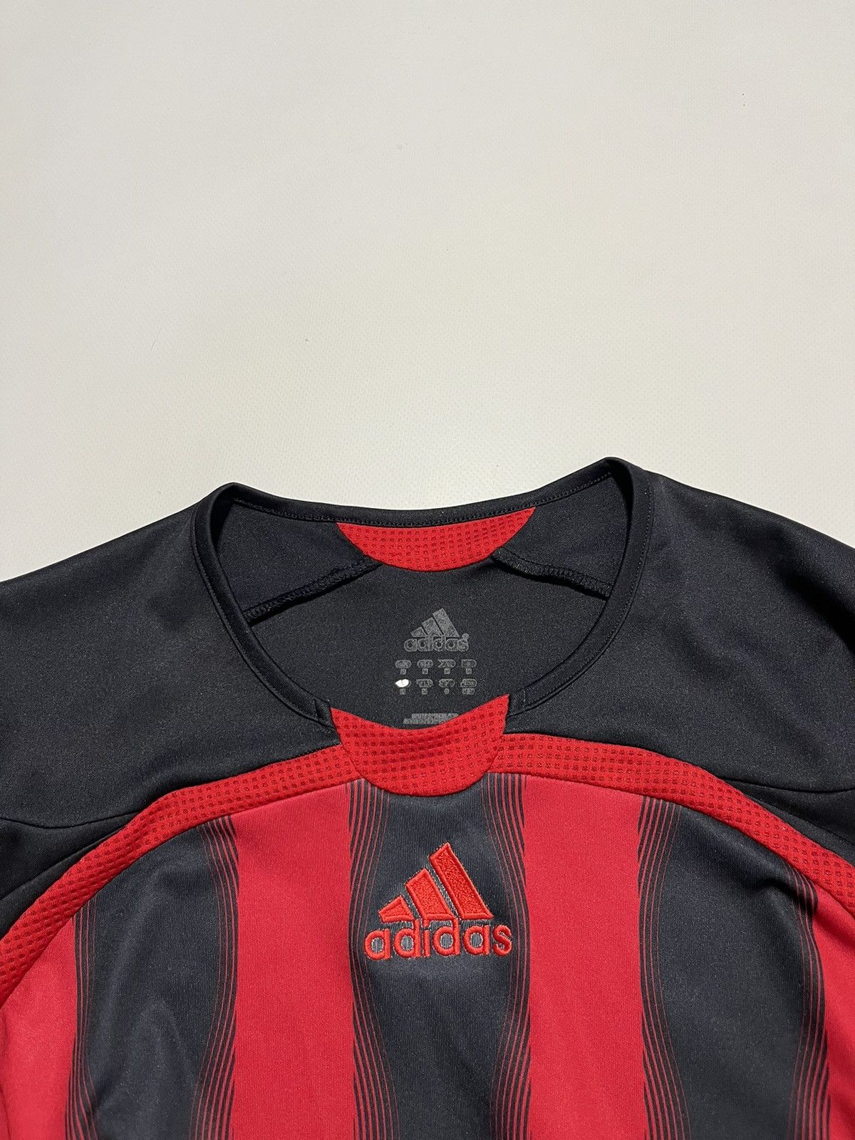 Adidas Vintage 2000’s Adidas Milan Jersey BLOKE CORE Y2K Kaka Size US M / EU 48-50 / 2 - 3 Thumbnail
