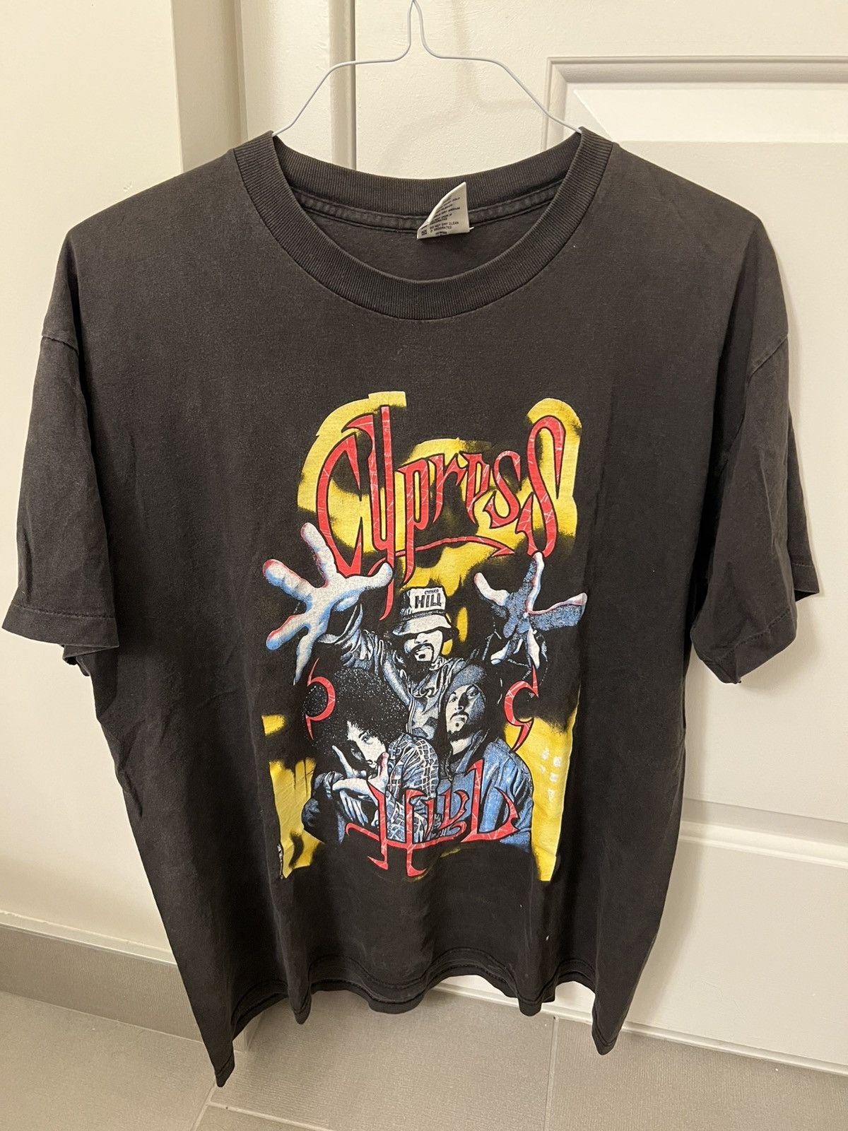 Vintage 90’s Cypress Hill Tee Size US L / EU 52-54 / 3 - 1 Thumbnail