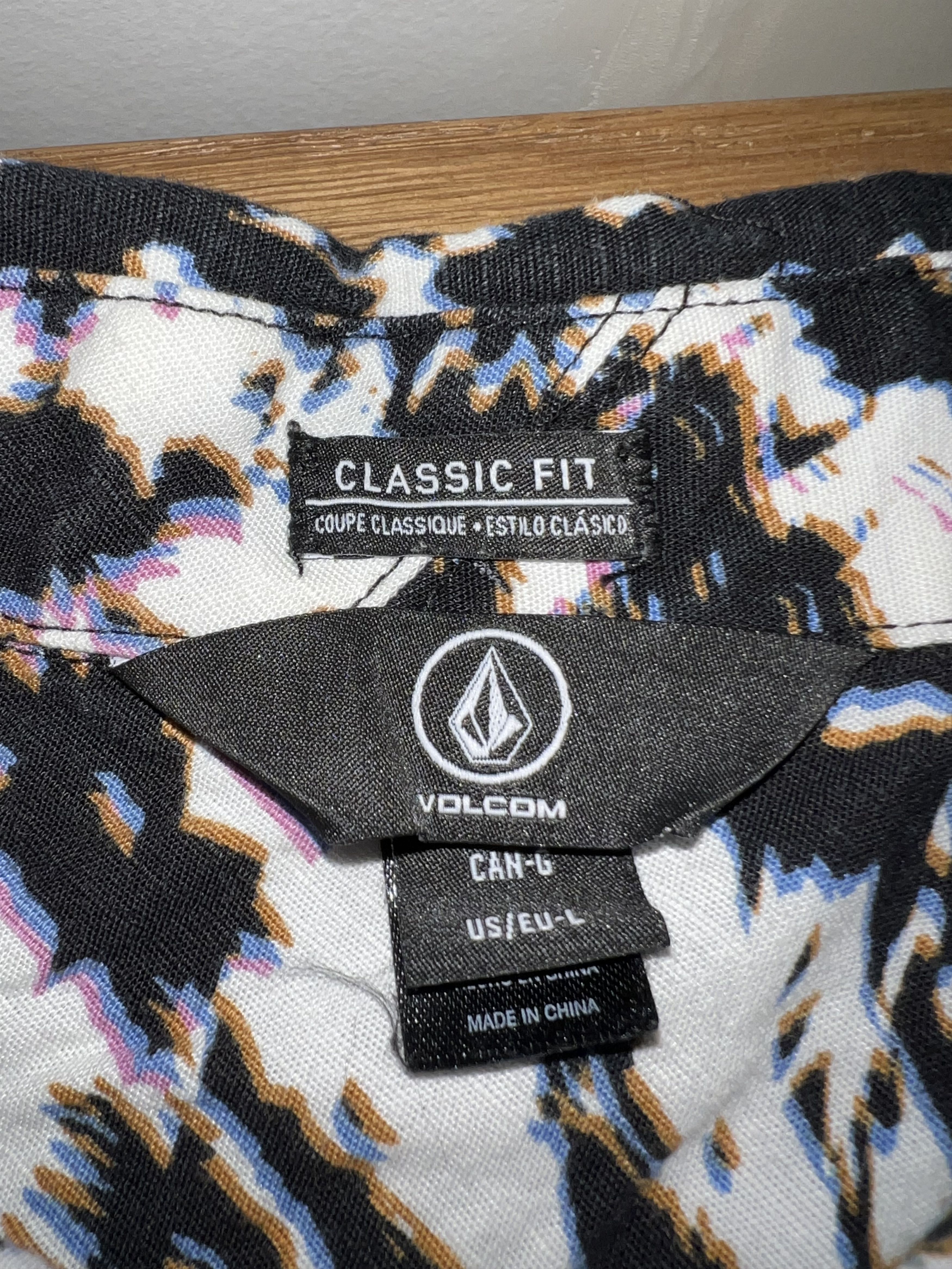 Volcom Volcom Classic Fit Button-Up Shirt Size US L / EU 52-54 / 3 - 2 Thumbnail