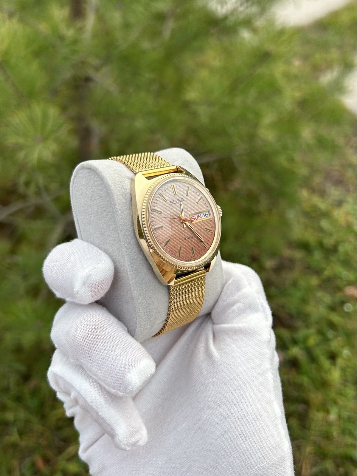 Vintage Vintage Watch Slava Mechanical Made in USSR Authentic 1980s Size ONE SIZE - 5 Thumbnail