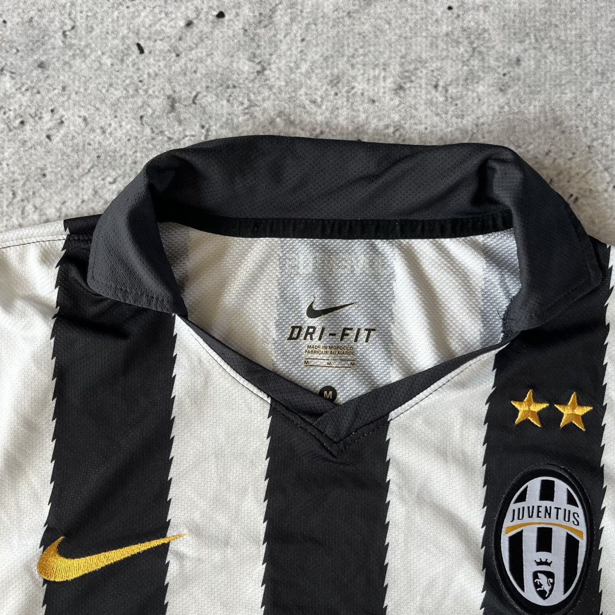 Nike Juventus Nike home jersey M 2010-2011 retro Size US M / EU 48-50 / 2 - 7 Thumbnail