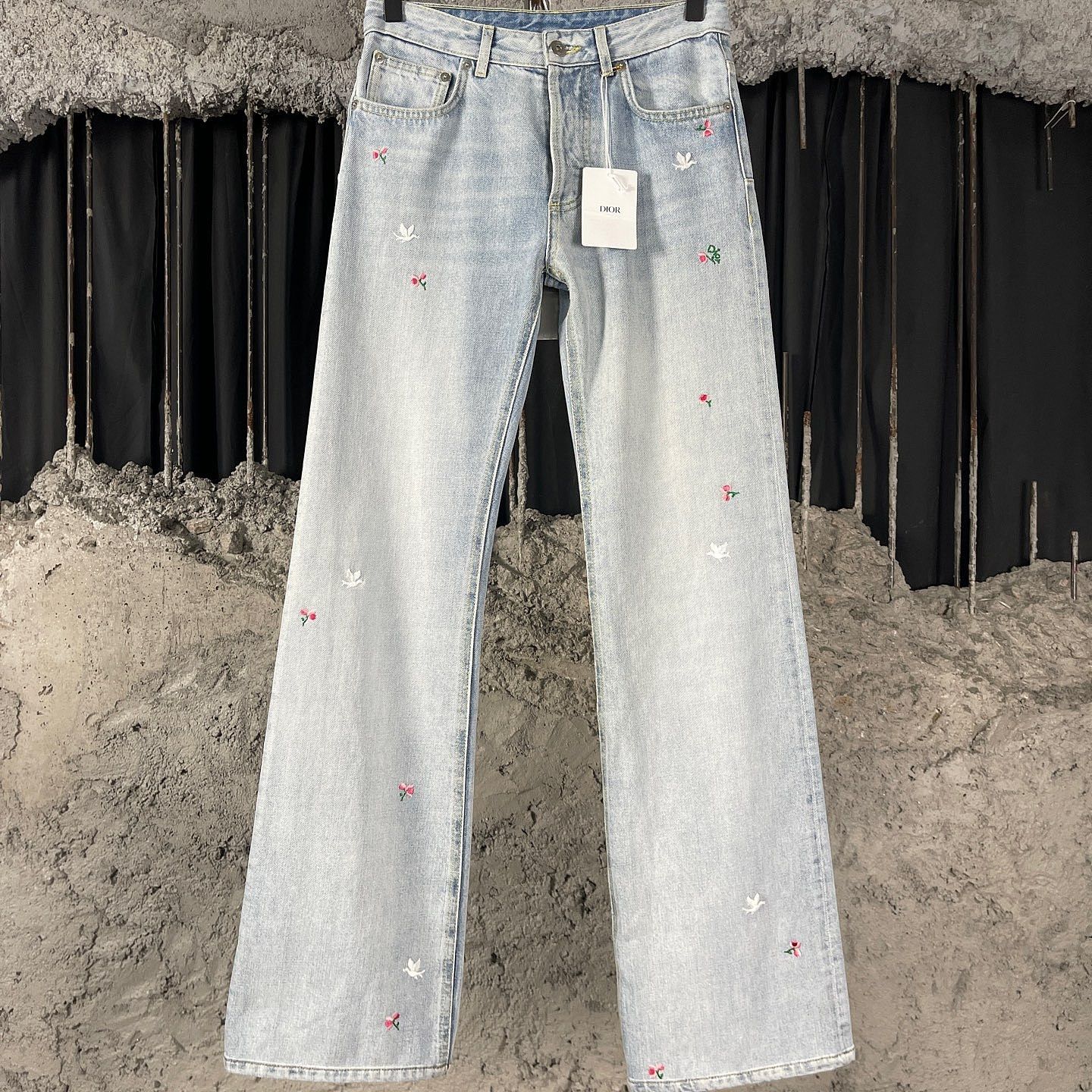 Dior Dior Embroidered Jeans Size 34 Size 25" / US 0 / IT 36 - 1 Thumbnail