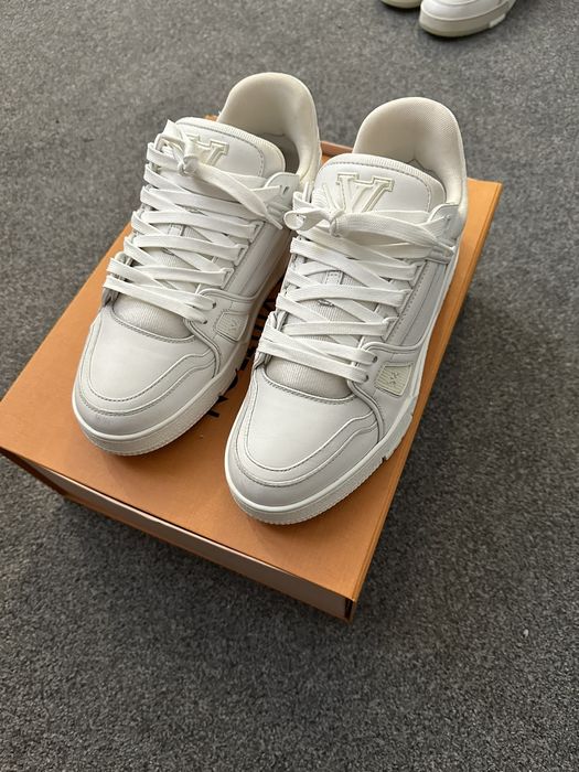 LOUIS VUITTON Beverly Hills Sneaker White. Size 6.5