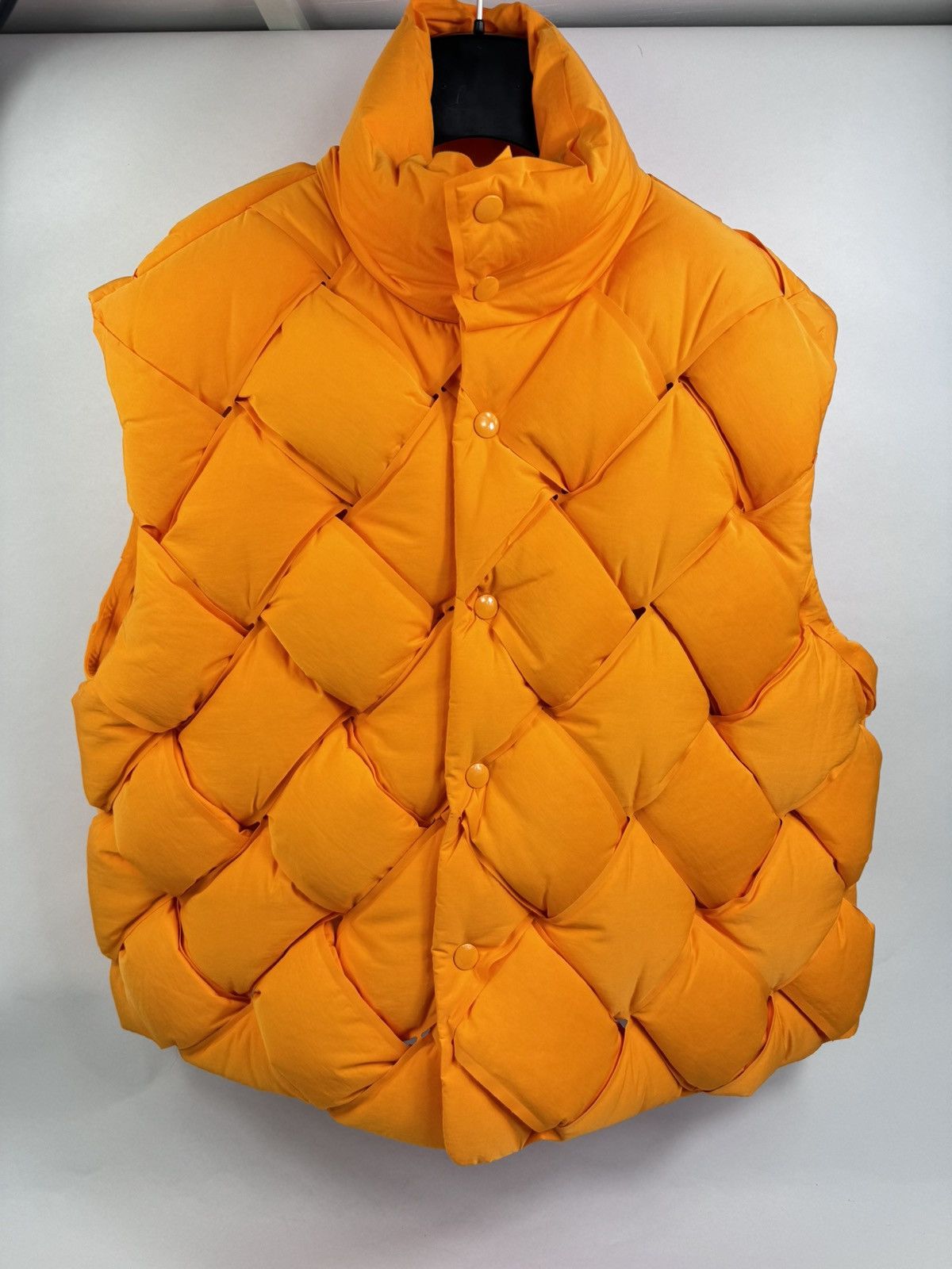 Bottega Veneta BOTTEGA VENETA TANGERINE INTRECCIATO TECH NYLON VEST GILET Size US XL / EU 56 / 4 - 1 Thumbnail