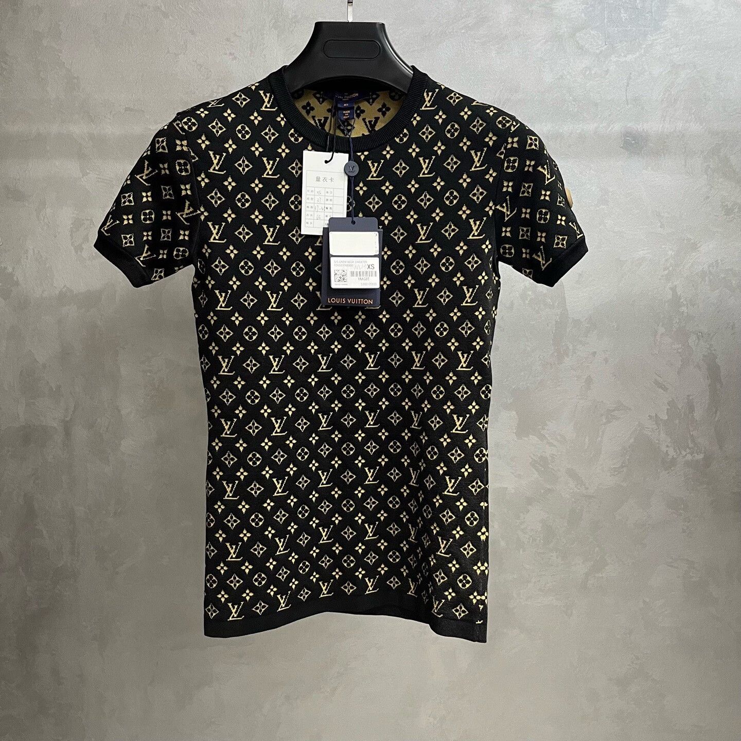 Louis Vuitton Louis Vuitton Black Knit Jacquard Short Sleeve T-shirt Size XS / US 0-2 / IT 36-38 - 1 Thumbnail