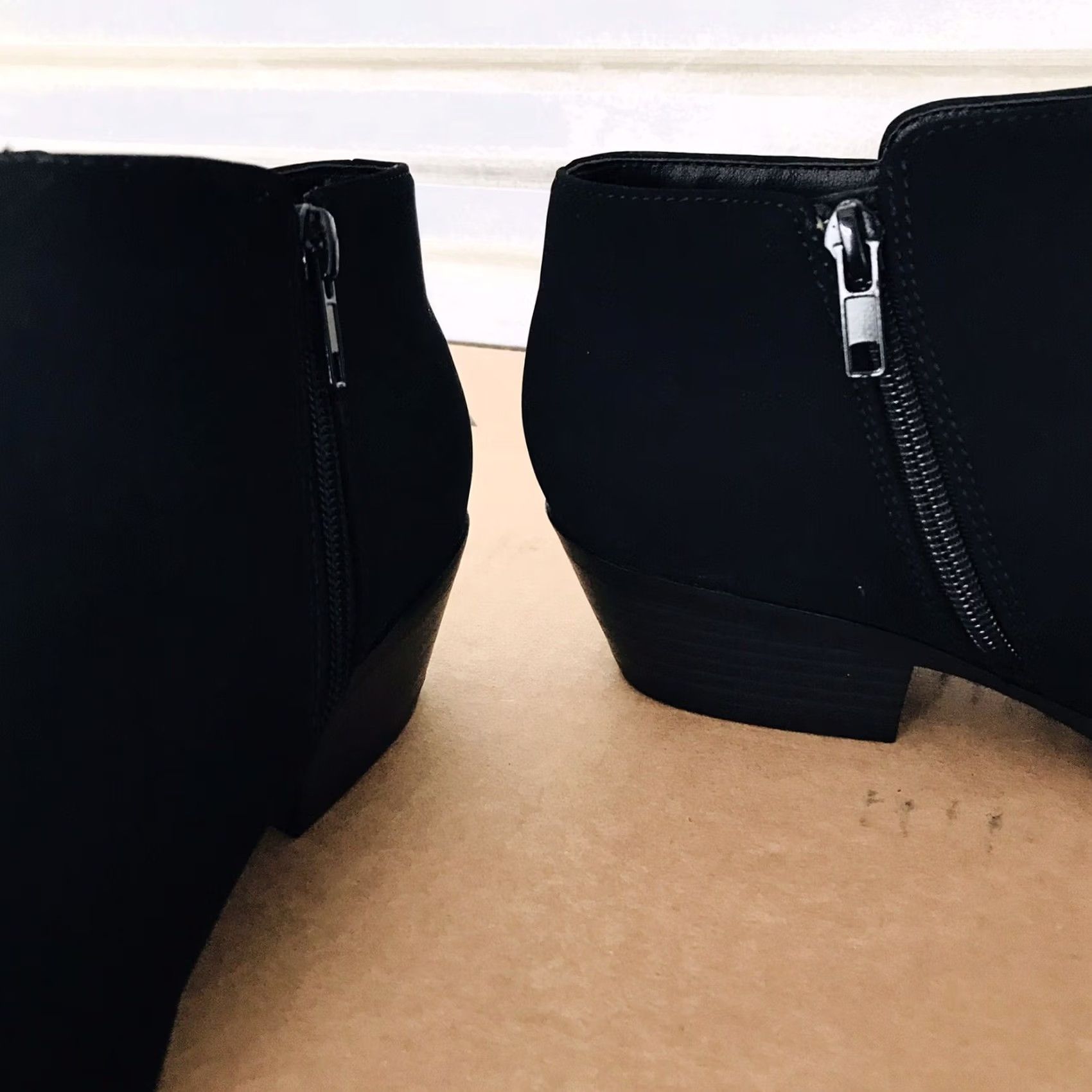 Vintage Soda Women Black Faux Suede Zip Ankle Booties Boots 9 US Black Size US 9 / IT 39 - 2 Thumbnail