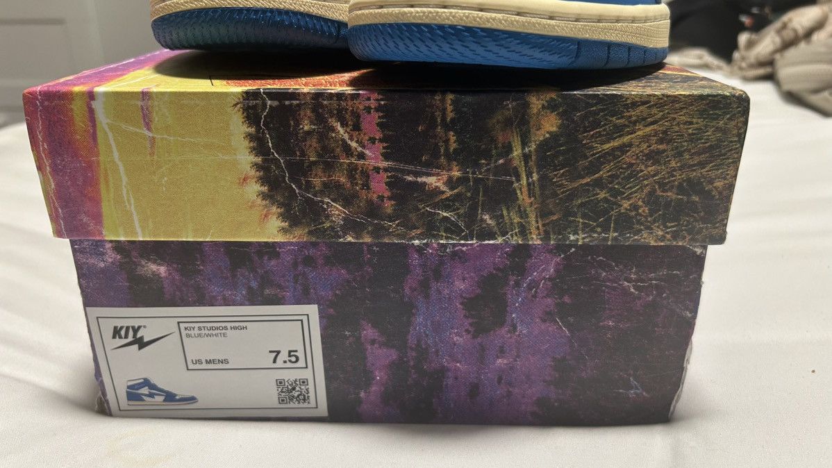 Reves Paris Air Kiy Carolina Edition Size US 7.5 / EU 40-41 - 8 Thumbnail
