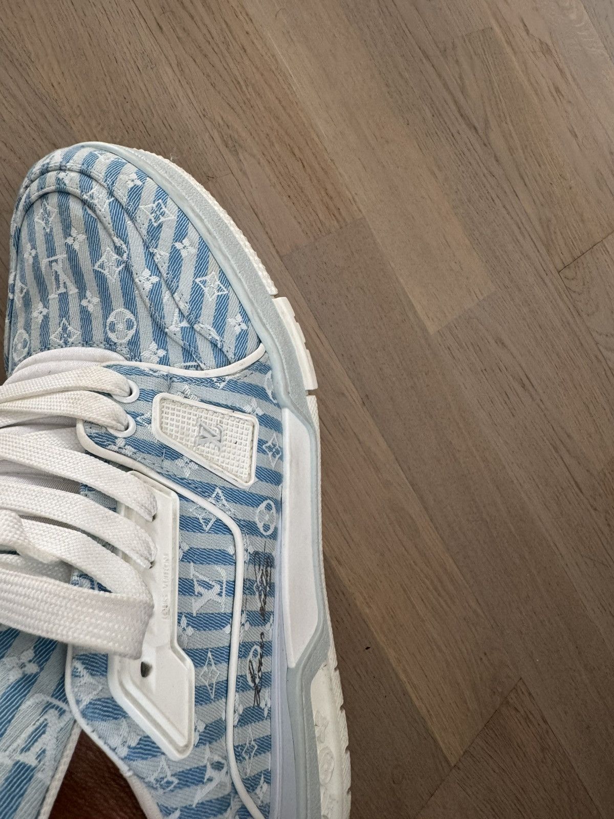 Louis Vuitton LOUIS VUITTON men sneakers MARKED SIZE UK 7 know your LV fit Size US 8.5 / EU 41-42 - 18 Thumbnail