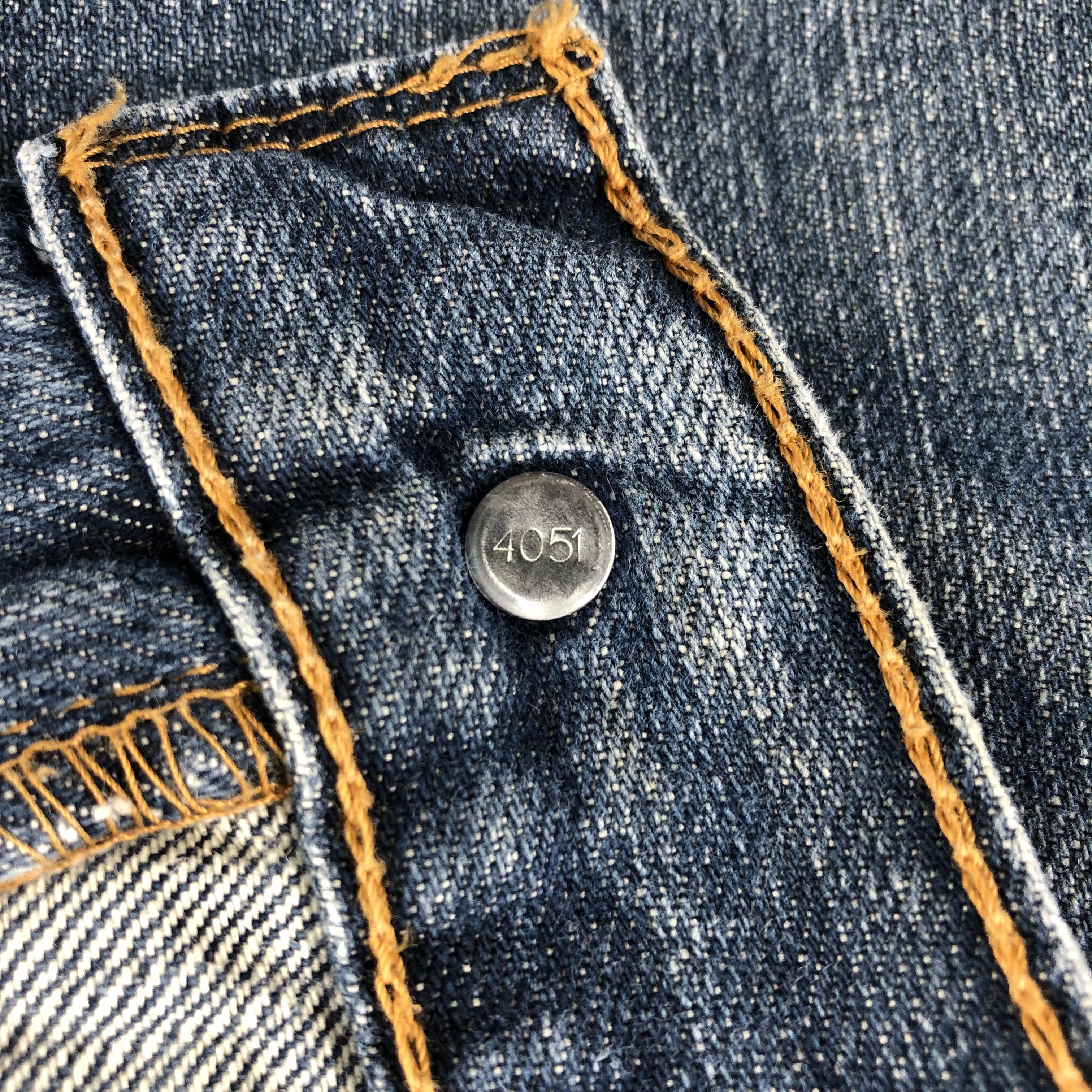 Levi's × Vintage Vintage Blue Wash Levis 505 Jeans-JM1877 Size US 39 - 9 Thumbnail