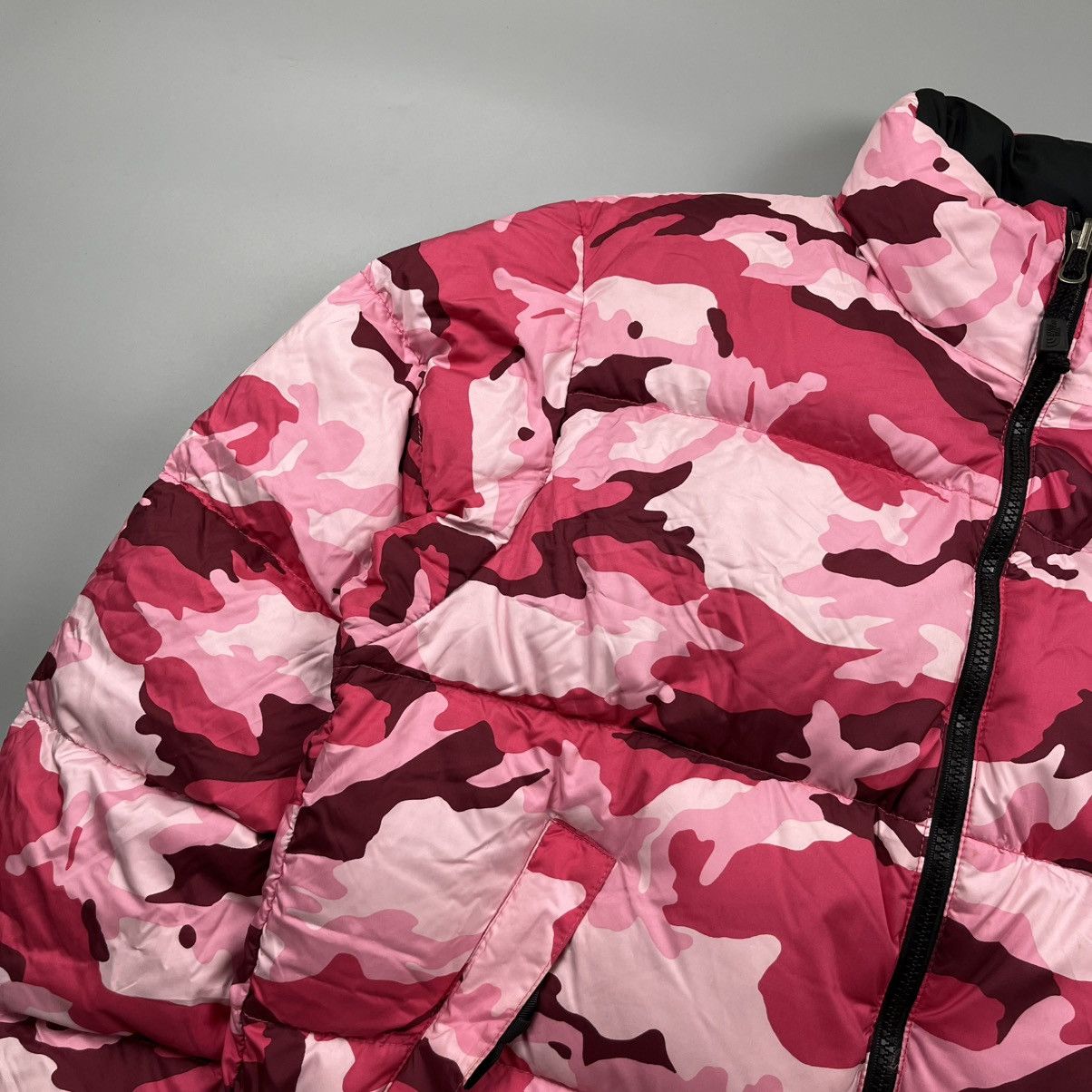 The North Face The North Face - Pink Camouflage Nuptse Puffer 600 Size US S / EU 44-46 / 1 - 5 Thumbnail