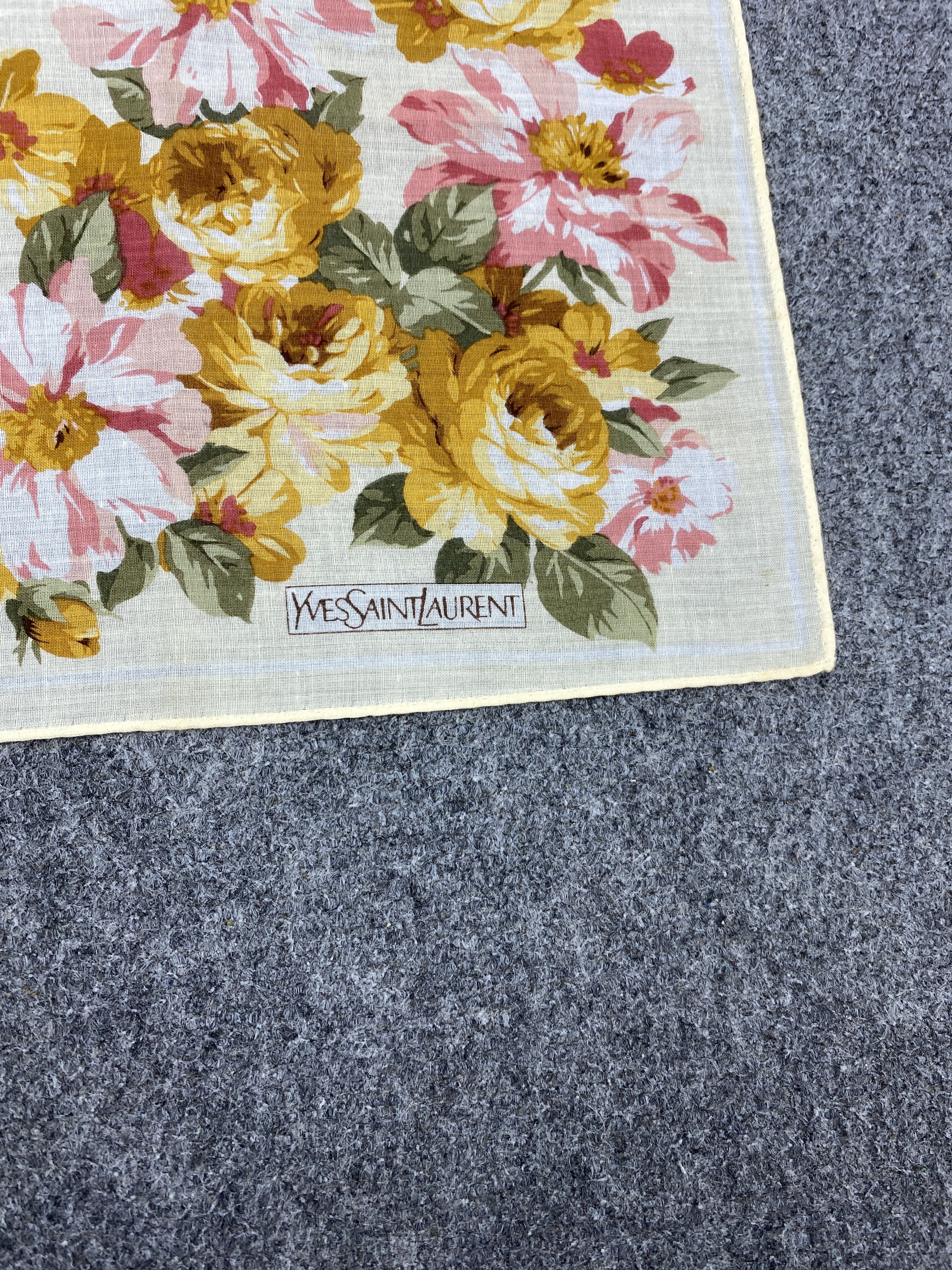 Yves Saint Laurent Yves Saint Laurent Handkerchief / Neckerchief KT0264 Size ONE SIZE - 5 Thumbnail