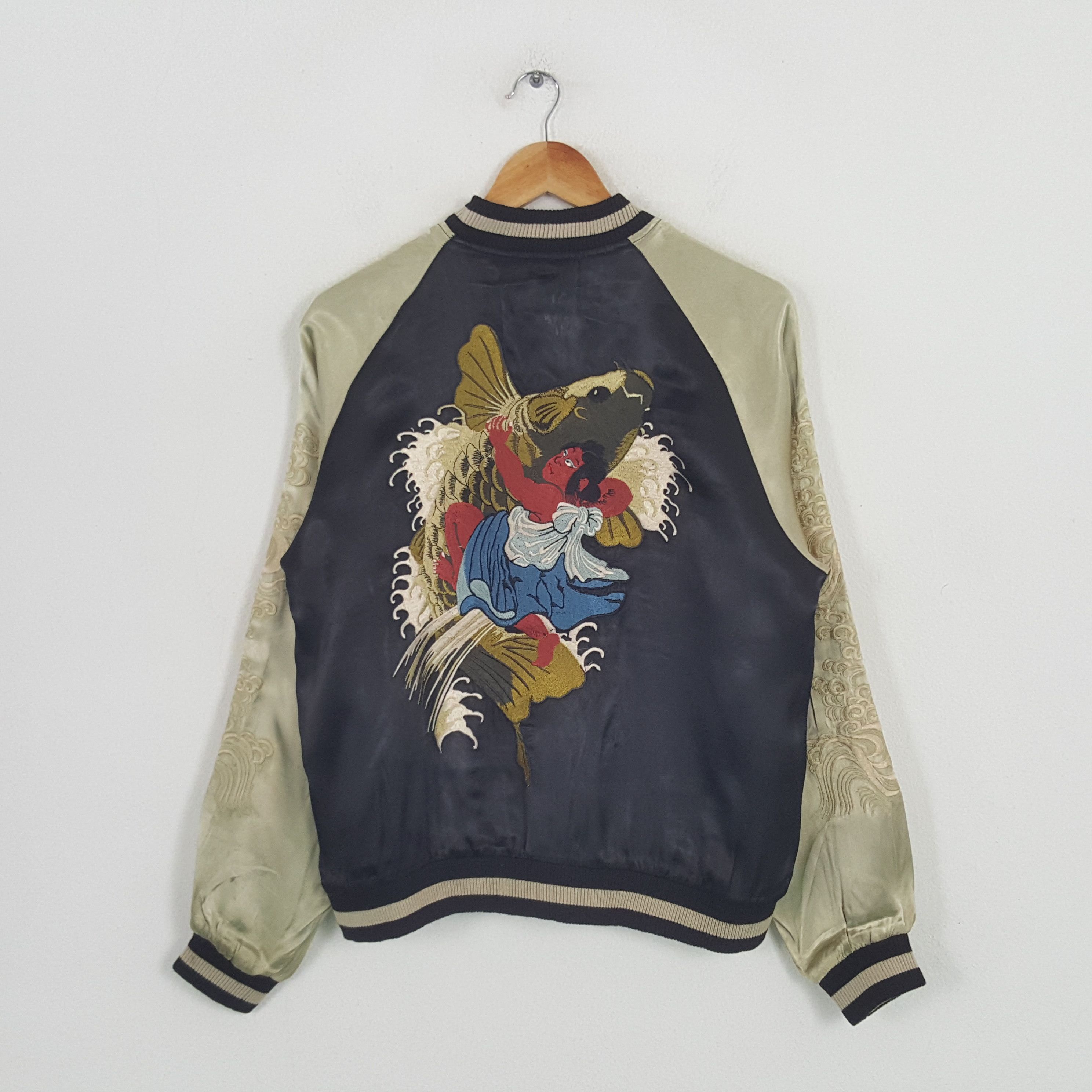 Vintage Vintage Sukajan Fish Koi Embroidery Japan Reversible Jacket Size US M / EU 48-50 / 2 - 1 Thumbnail
