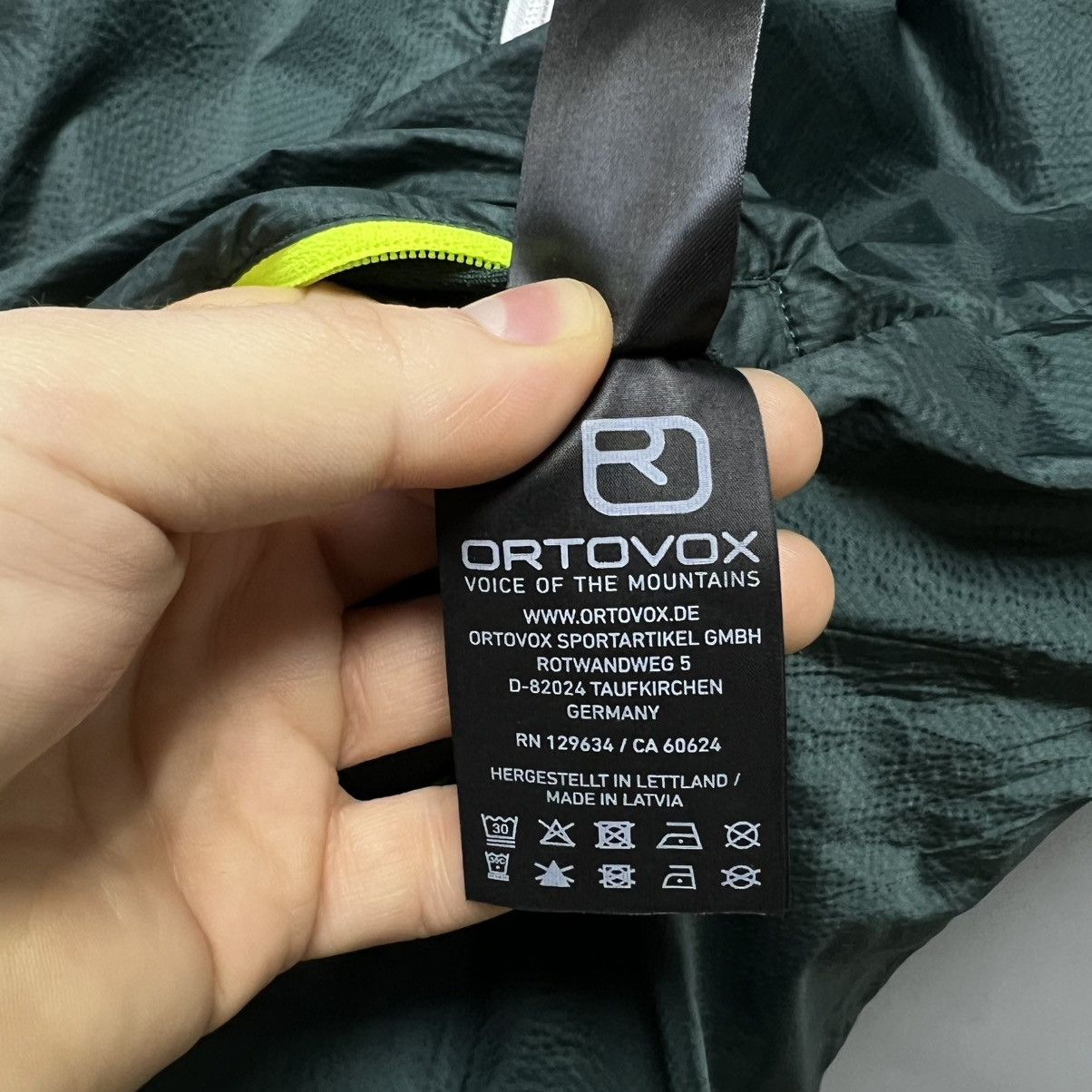 ORTOVOX Ortovox Swisswool Vest Reversible Size US L / EU 52-54 / 3 - 18 Thumbnail