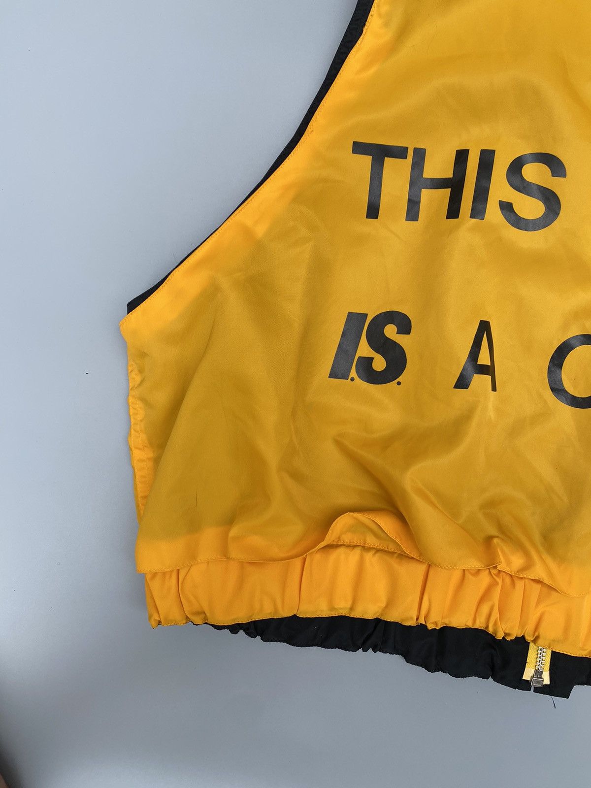 Issey Miyake Rare! 1980s - Issey Miyake- Survival Belted Vest Size US M / EU 48-50 / 2 - 13 Thumbnail