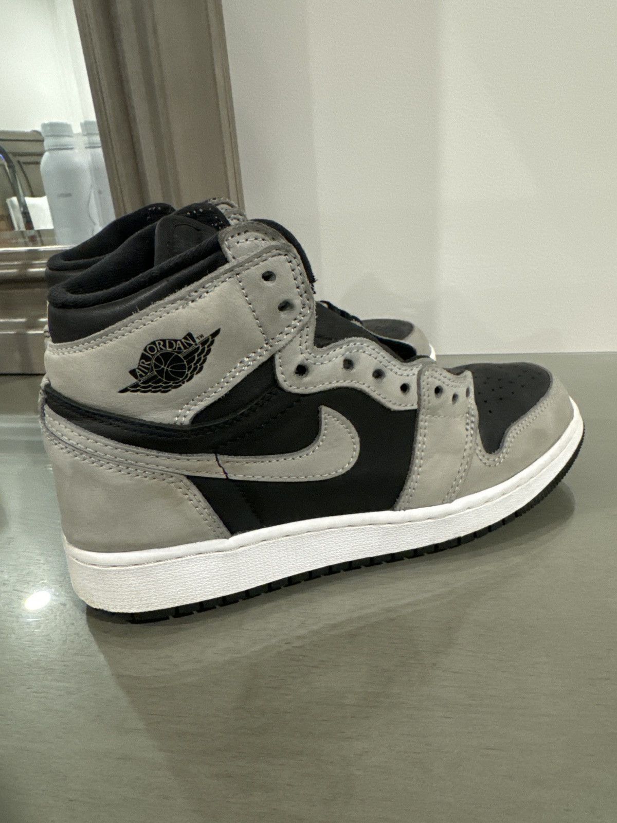 Nike Air Jordan 1 Retro High OG ‘Shadow’ 2018 Size US 5 / EU 37 - 3 Thumbnail