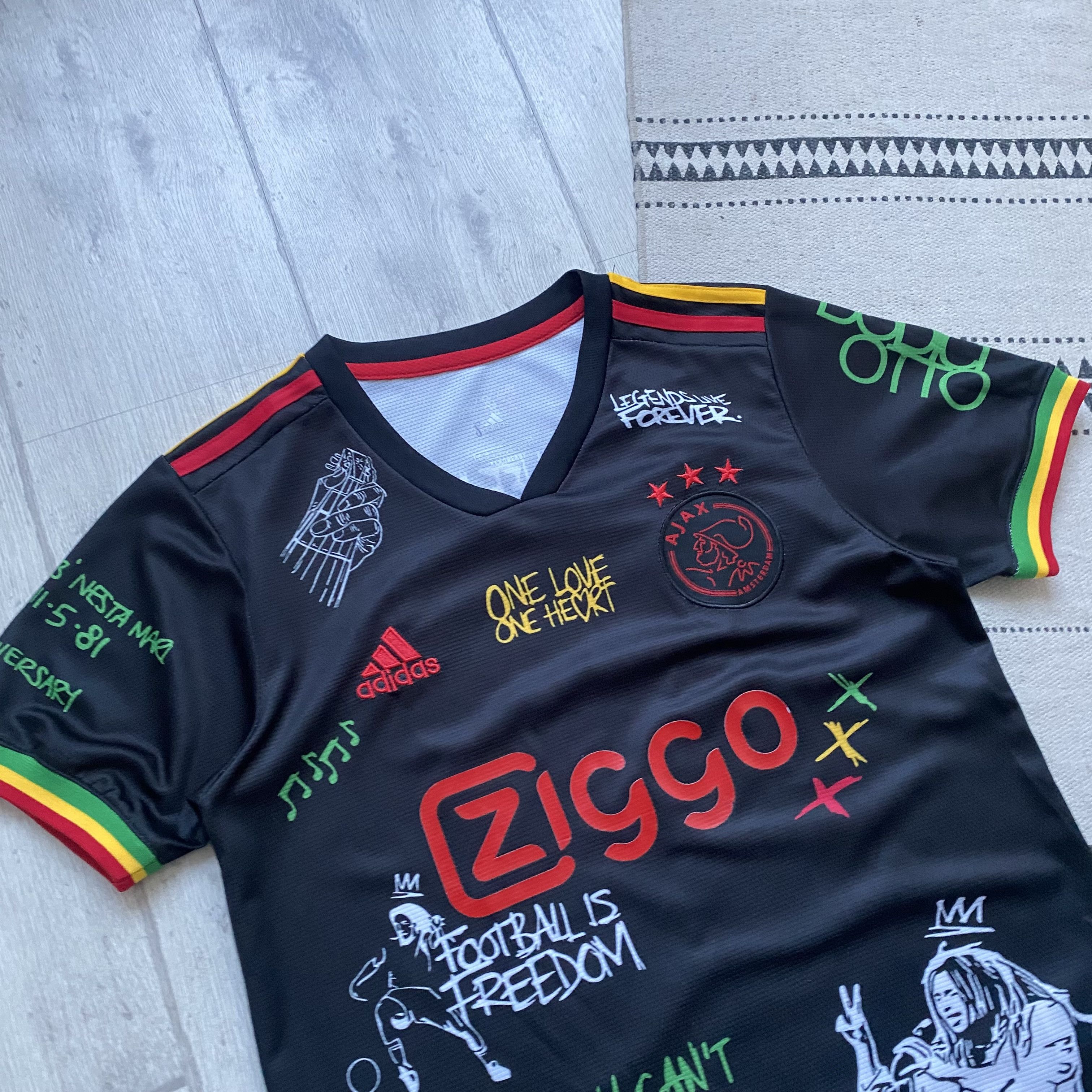 Adidas × Bob Marley ⚽️ Bob Marley Adidas Ajax soccer jersey Blockore Y2K Size US S / EU 44-46 / 1 - 8 Thumbnail