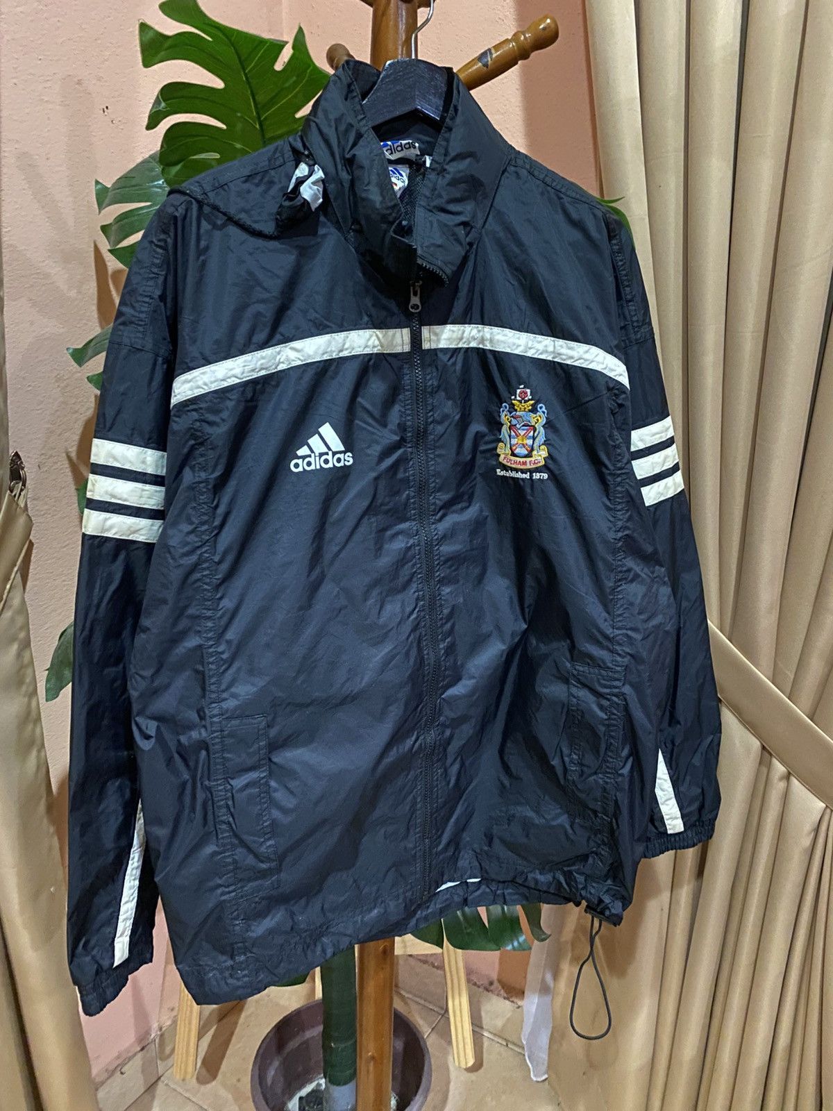 Adidas Vintage Adidas Fulham FC Windbreaker Jacket Black Nylon Size US M / EU 48-50 / 2 - 3 Thumbnail