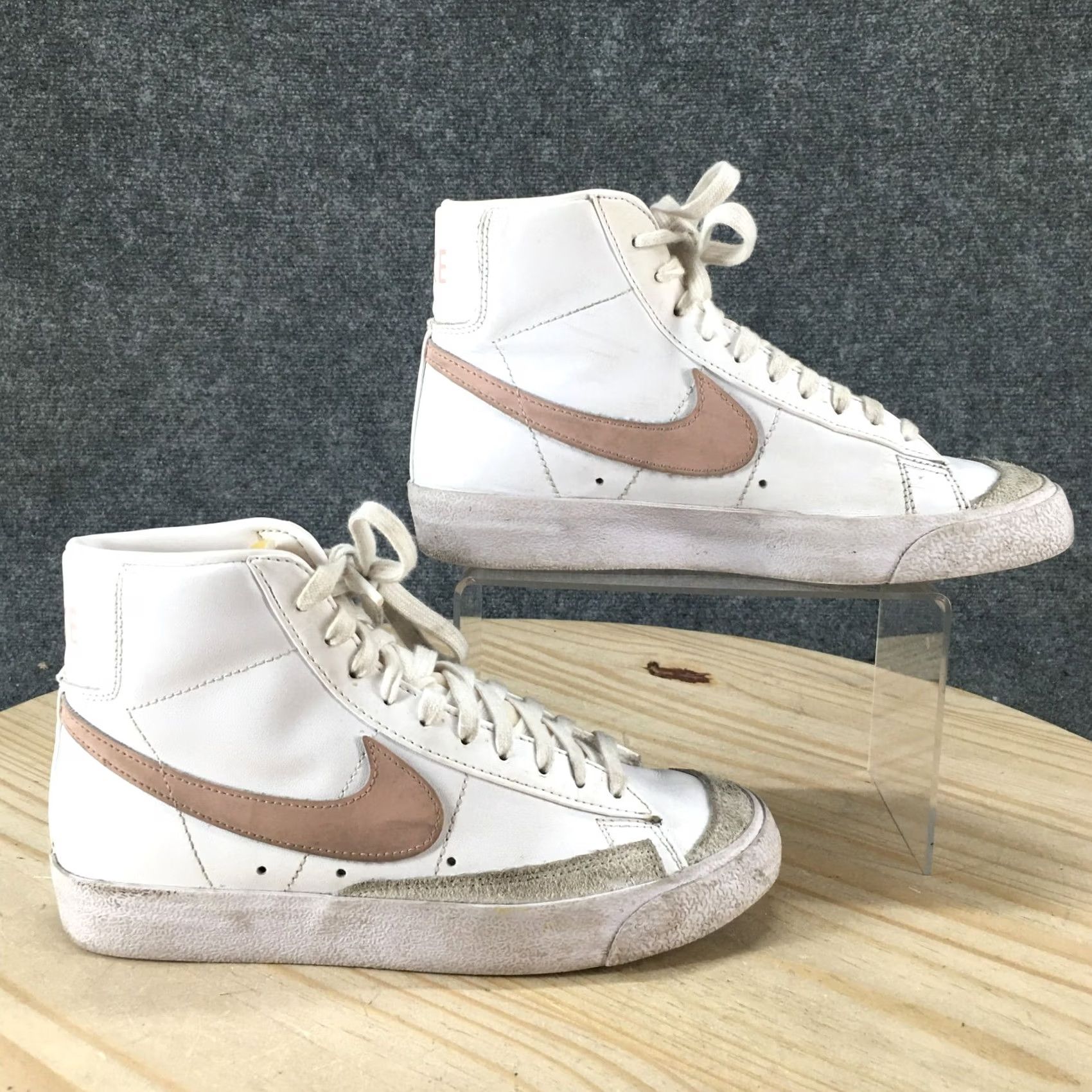 Nike Nike Blazer Mid 77 Sneakers Women White Lace Up Comfort CZ1055-118 Shoe Size 7 Women's Athletic Sneaker Shoes Size M / US 6-8 / IT 42-44 - 2 Thumbnail