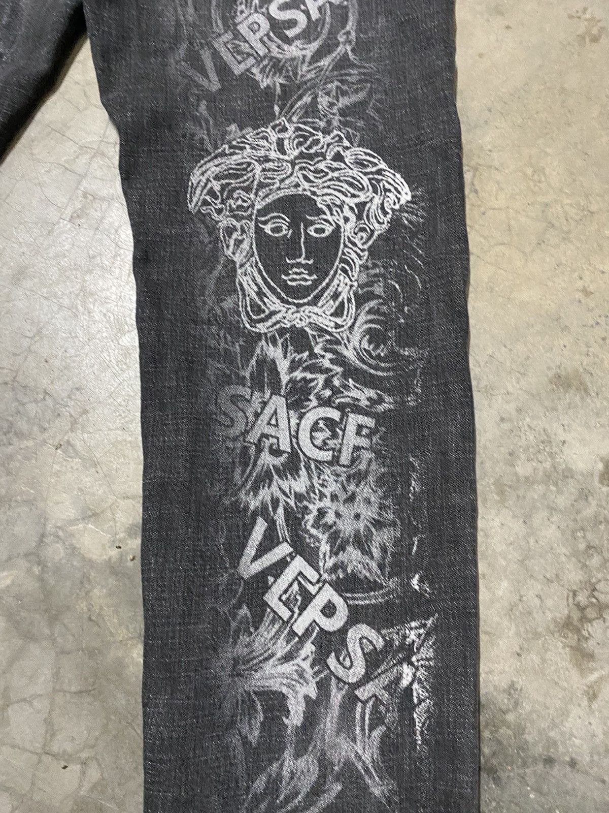 Japanese Brand × Vintage 💥last call💥Japanese Denim Versace Painted Slim Stretch p96 Size US 32 / EU 48 - 15 Thumbnail