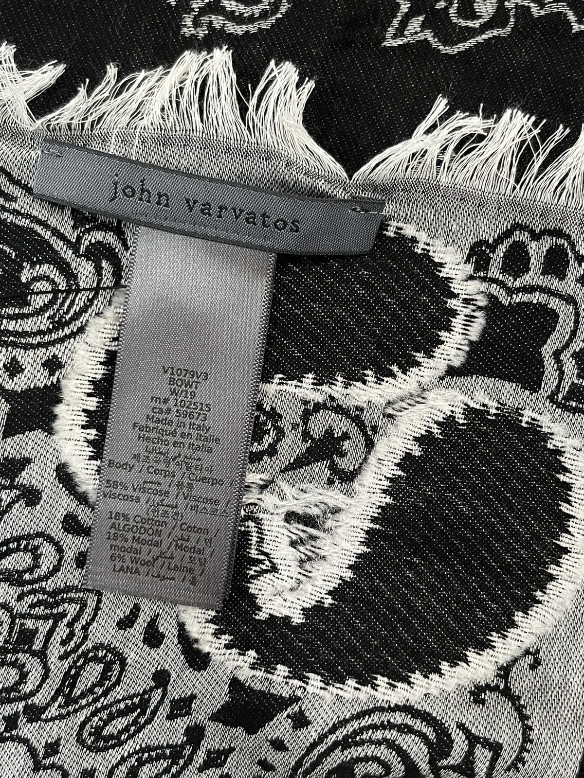 John Varvatos Double Sided Jacquard Paisley Scarf Size ONE SIZE - 16 Thumbnail