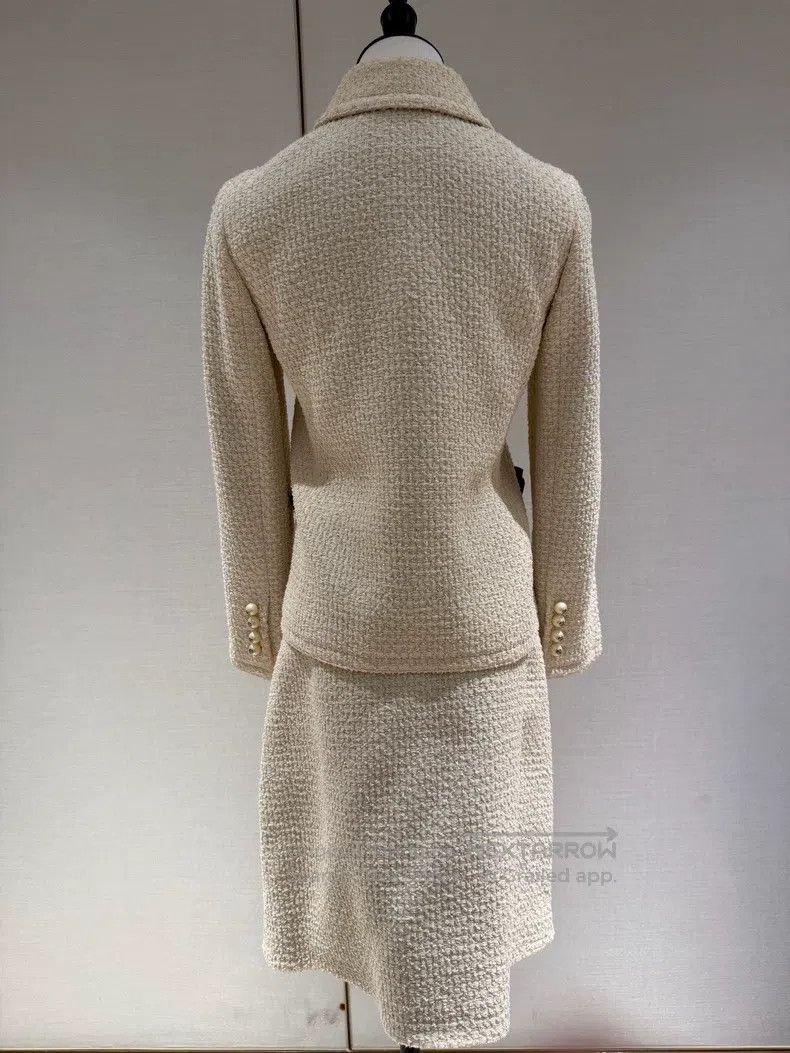 Gucci Gucci Rhinestone bow small fragrant style jacket set Size XS / US 0-2 / IT 36-38 - 2 Thumbnail