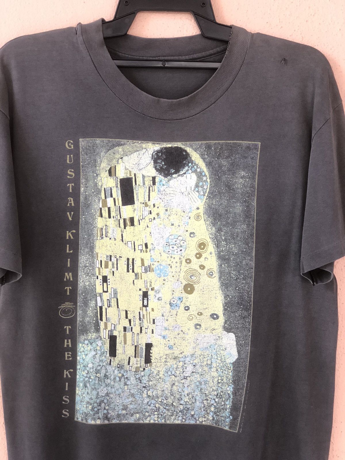 Vintage 📍THE KISS 💥GUSTAV KLIMT 💥Vintage 90s Size US L / EU 52-54 / 3 - 1 Thumbnail