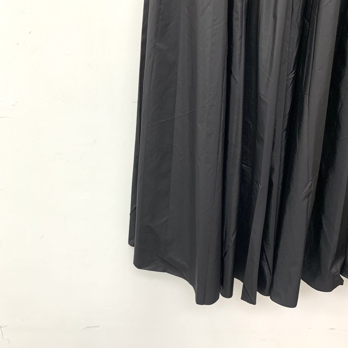 Dior Dior Black Mulberry Silk Pleated Casual Skort K26WX Size 25" / US 0 / IT 36 - 4 Thumbnail