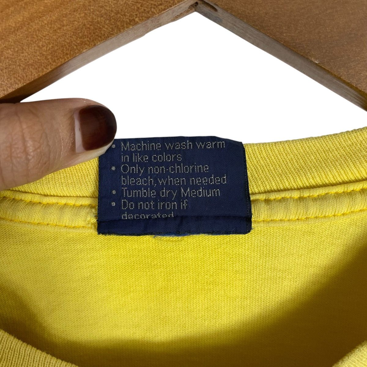 Vintage Vintage 90s The Yellow Monkey Bowinman Promo Tour TShirt Size US M / EU 48-50 / 2 - 6 Thumbnail