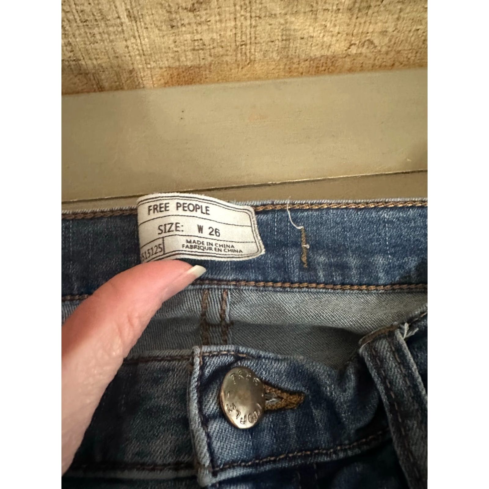 Free People Free People Jeans Skinny Women 26 Blue Frayed Hem Stretch Denim High Rise Slim Jeans Modern 61855-16515125 Size 26" / US 2 / IT 38 - 4 Thumbnail
