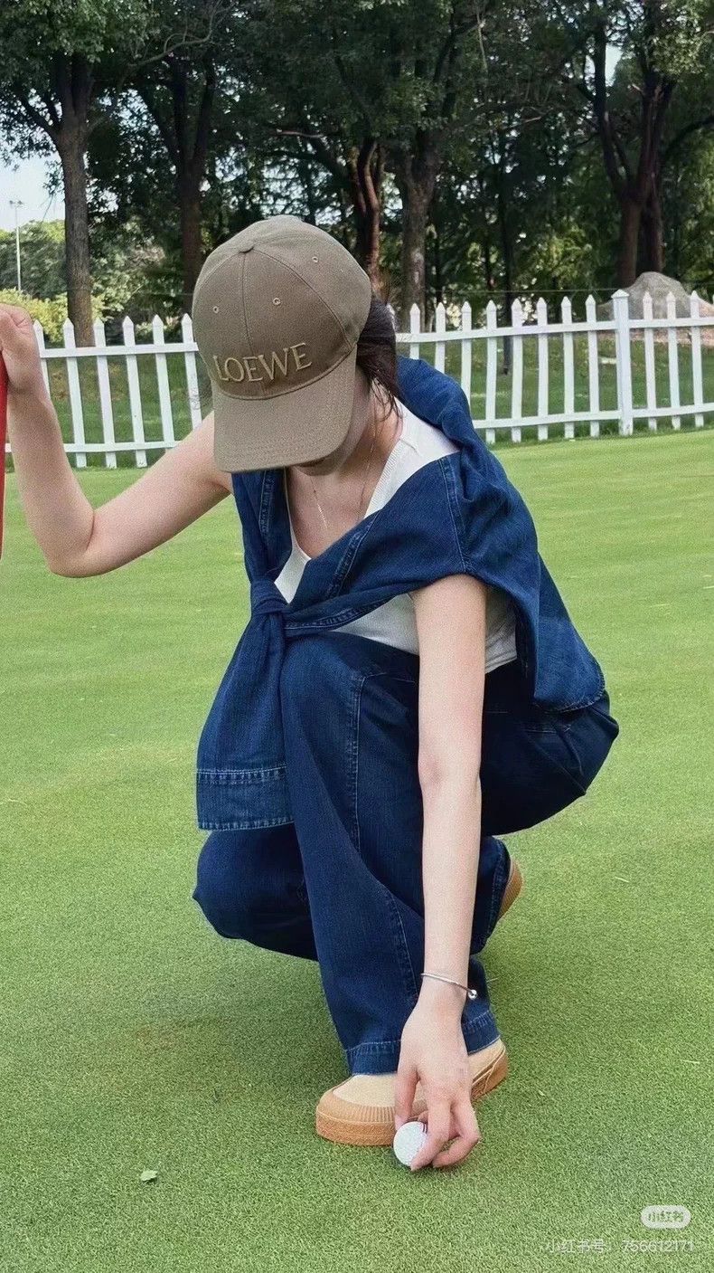Loewe LOEWE Classic Letter Logo Baseball Cap Size ONE SIZE - 3 Thumbnail