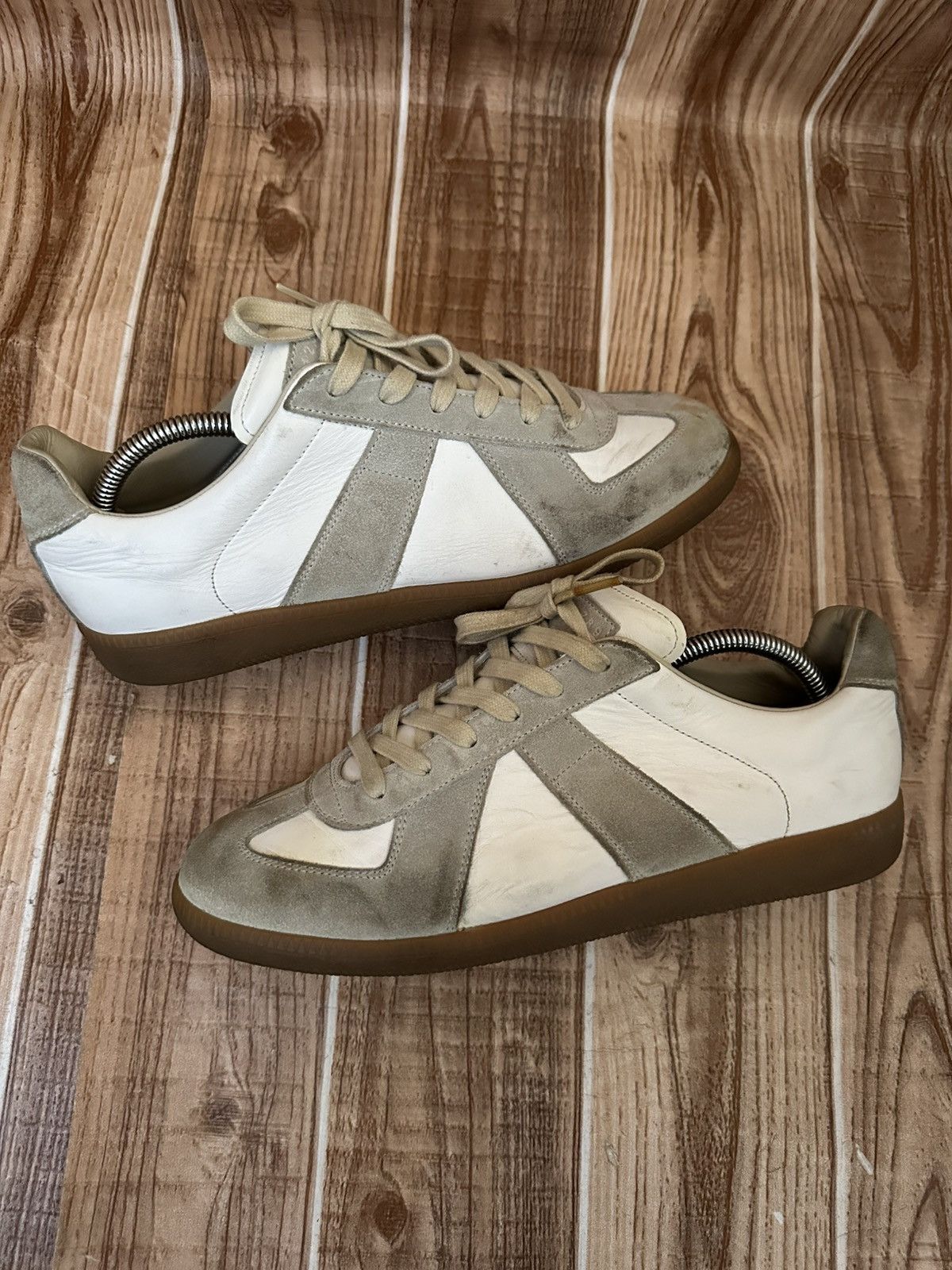 Maison Margiela Maison Margiela REPLICA GAT Gray/White Lowtop Sneaks Size US 8 / EU 41 - 12 Thumbnail