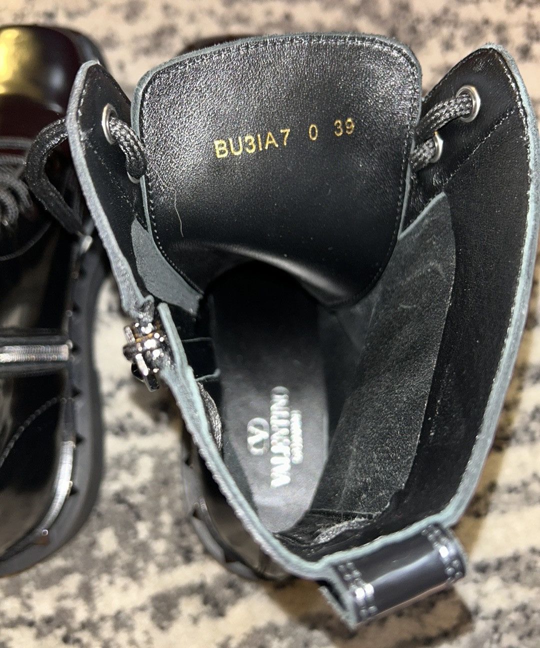 Valentino Valentino Garavani Rockstud M-Way Combat Boots Black size 39 Size US 9 / IT 39 - 7 Thumbnail