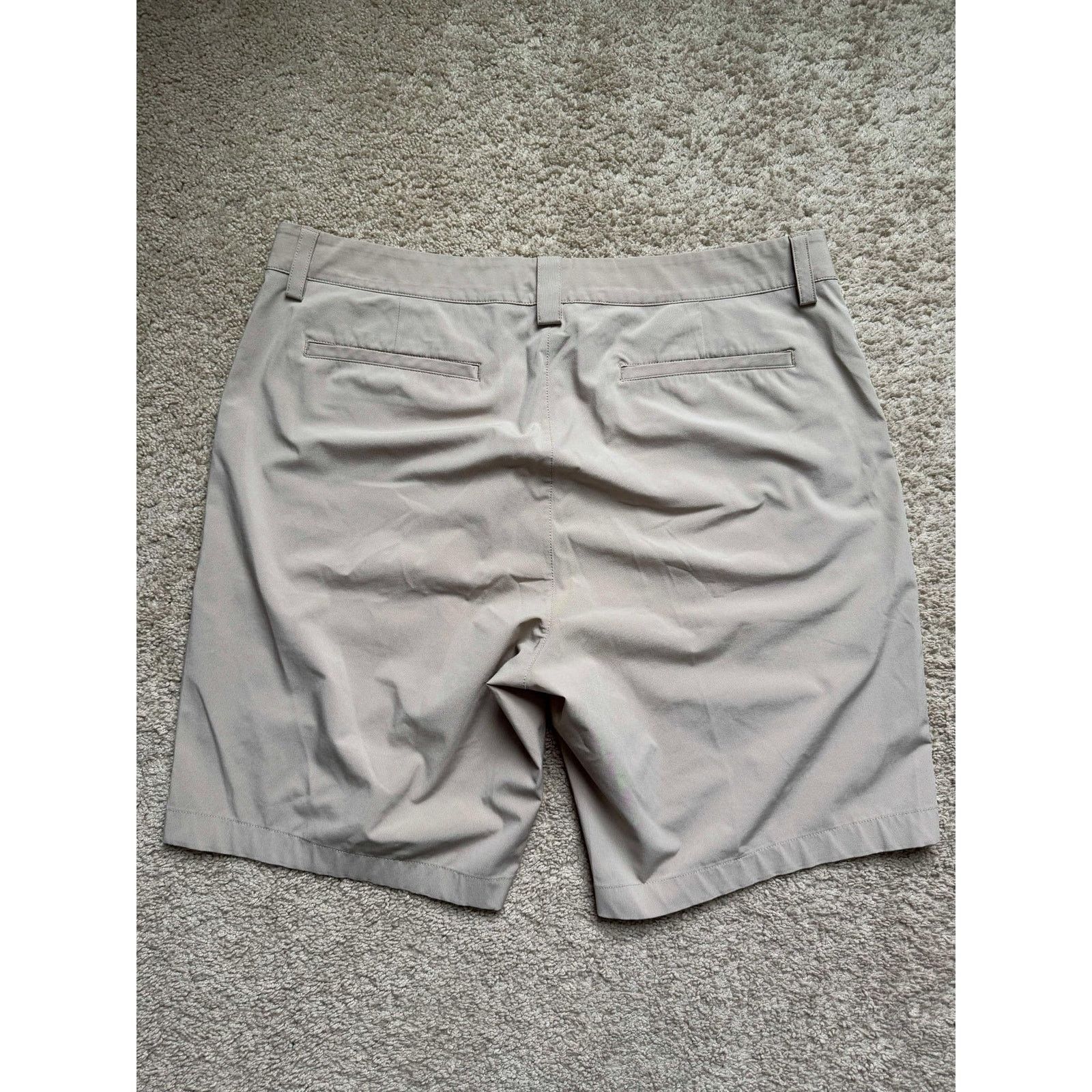 Vineyard Vines Vineyard Vines by Shep & Ian Fairway Chino Short Beige 34 Size US 34 / EU 50 - 7 Thumbnail