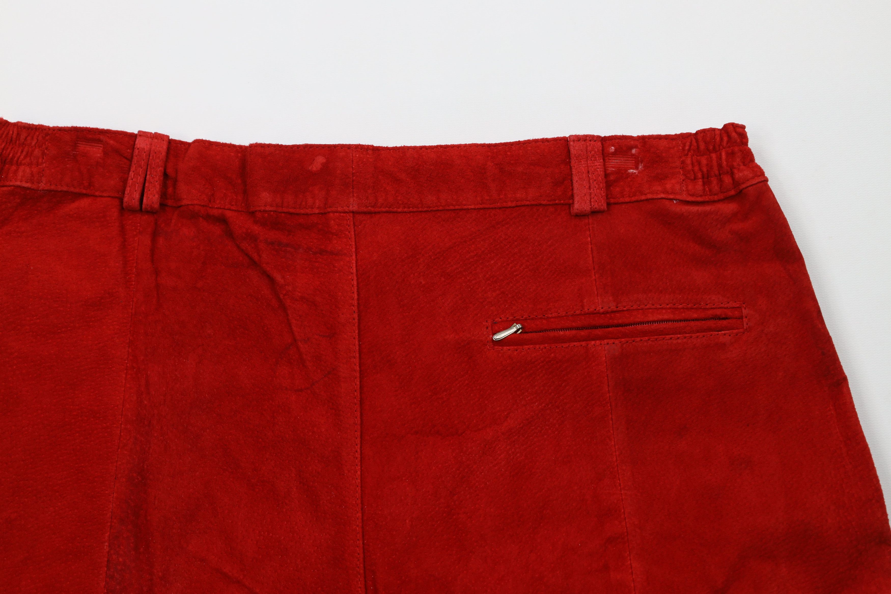 Vintage Vintage 90s Streetwear Pleated Suede Leather Shorts Red Size US 36 / EU 52 - 10 Thumbnail