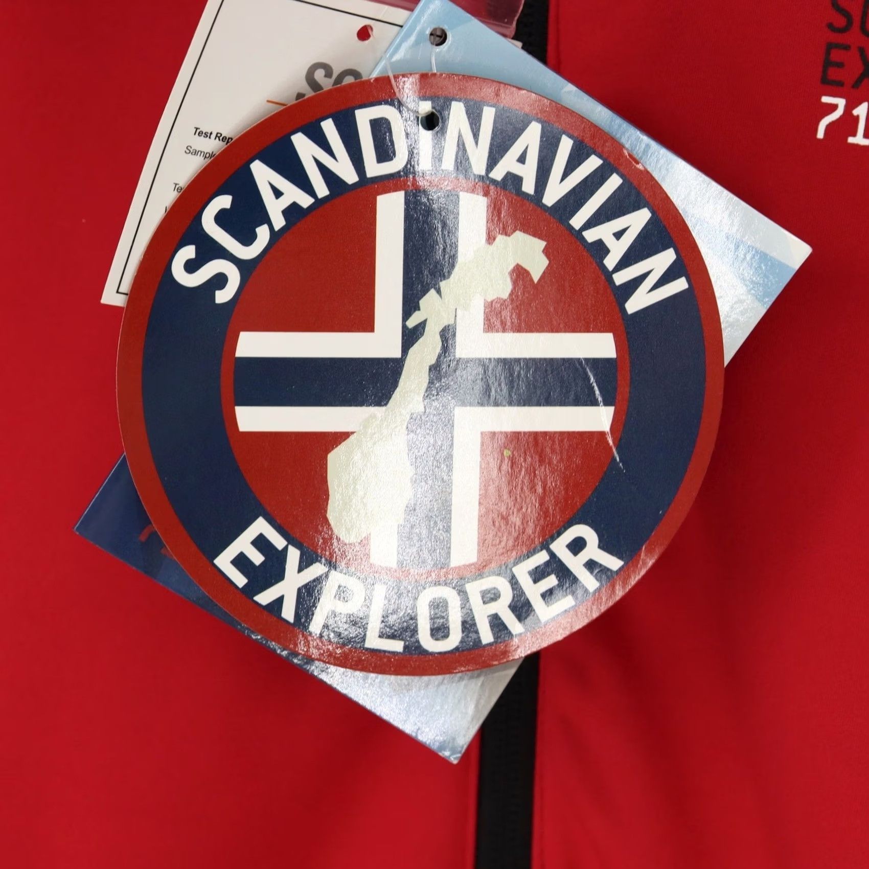 Vintage SCANDINAVIAN EXPLORER Jacket Unisex Adults XS Red Softshell Hooded Windbreaker Coat 2 In 1 Zip Pockets NWT Size XS / US 0-2 / IT 36-38 - 2 Thumbnail