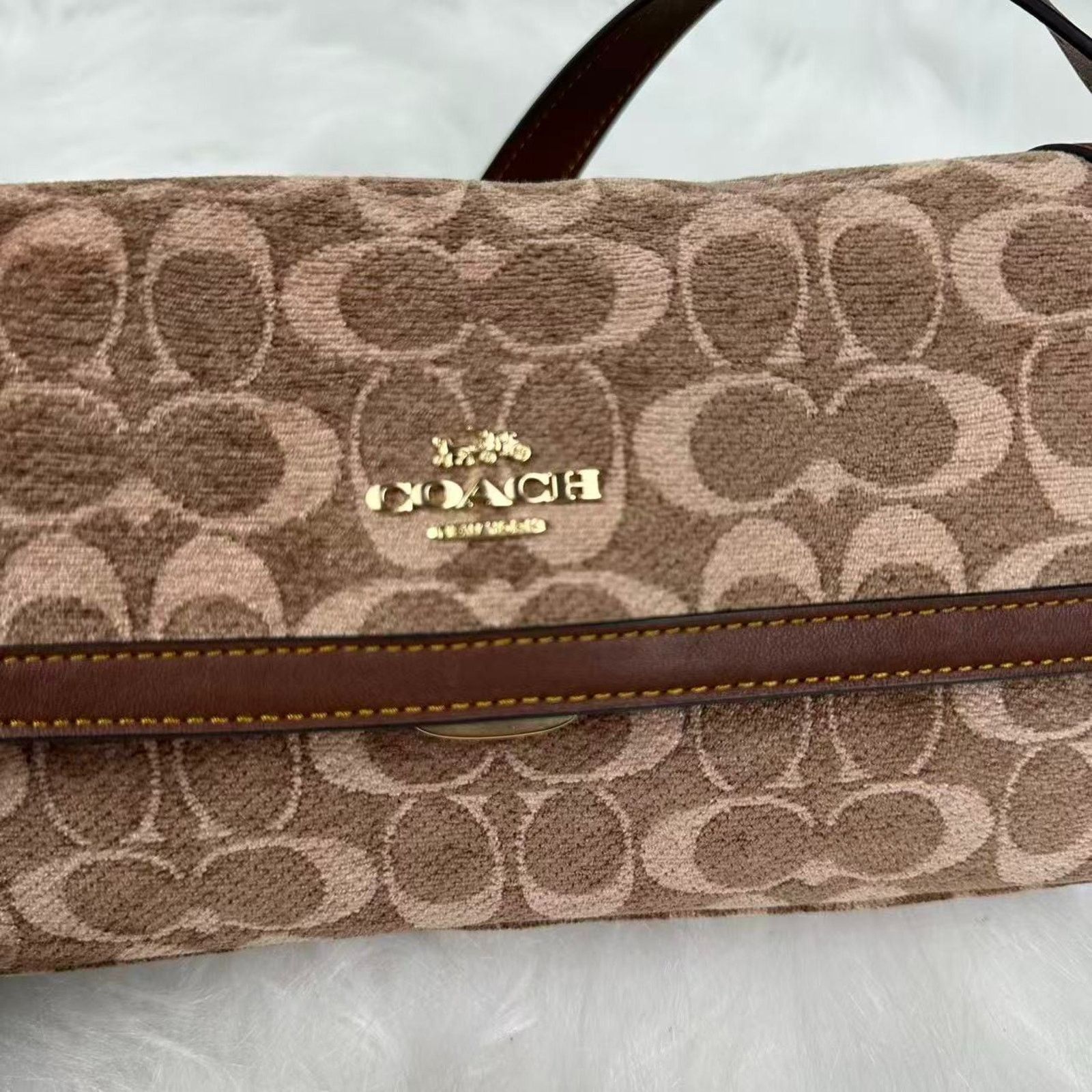Coach Coach Etta Small Shoulder Sig Chenille Khaki/Vintage Brown Size ONE SIZE - 6 Thumbnail