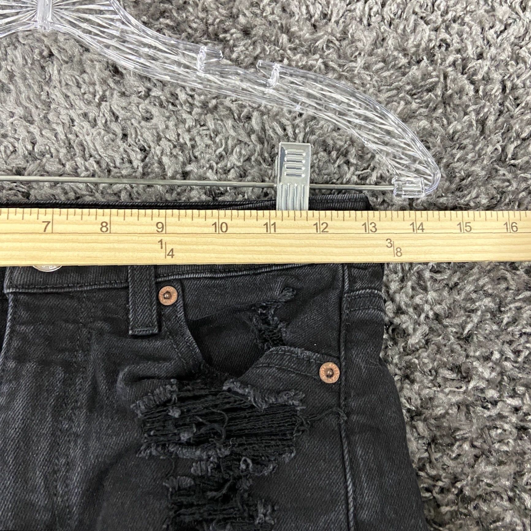 American Eagle Outfitters AMERICAN EAGLE Stretch Mom Short Distressed Black Denim Shorts Women’s 0 Size 25" / US 0 / IT 36 - 7 Thumbnail
