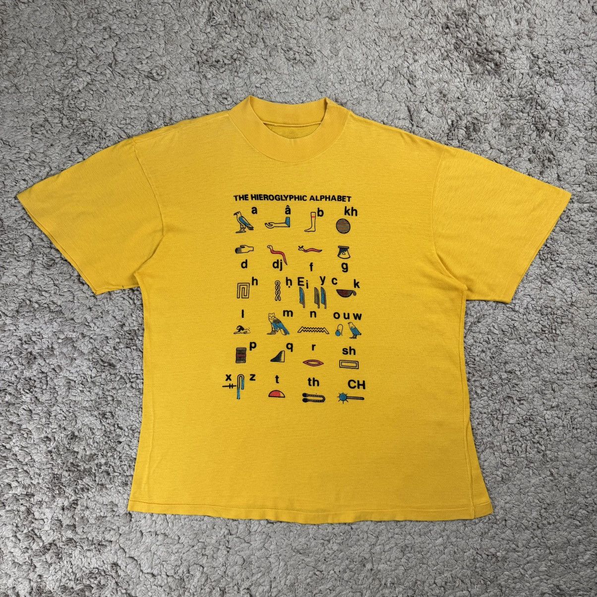 Vintage Vintage Egyptian Hieroglyphic Alphabet Graphic T-shirt Size US L / EU 52-54 / 3 - 1 Thumbnail