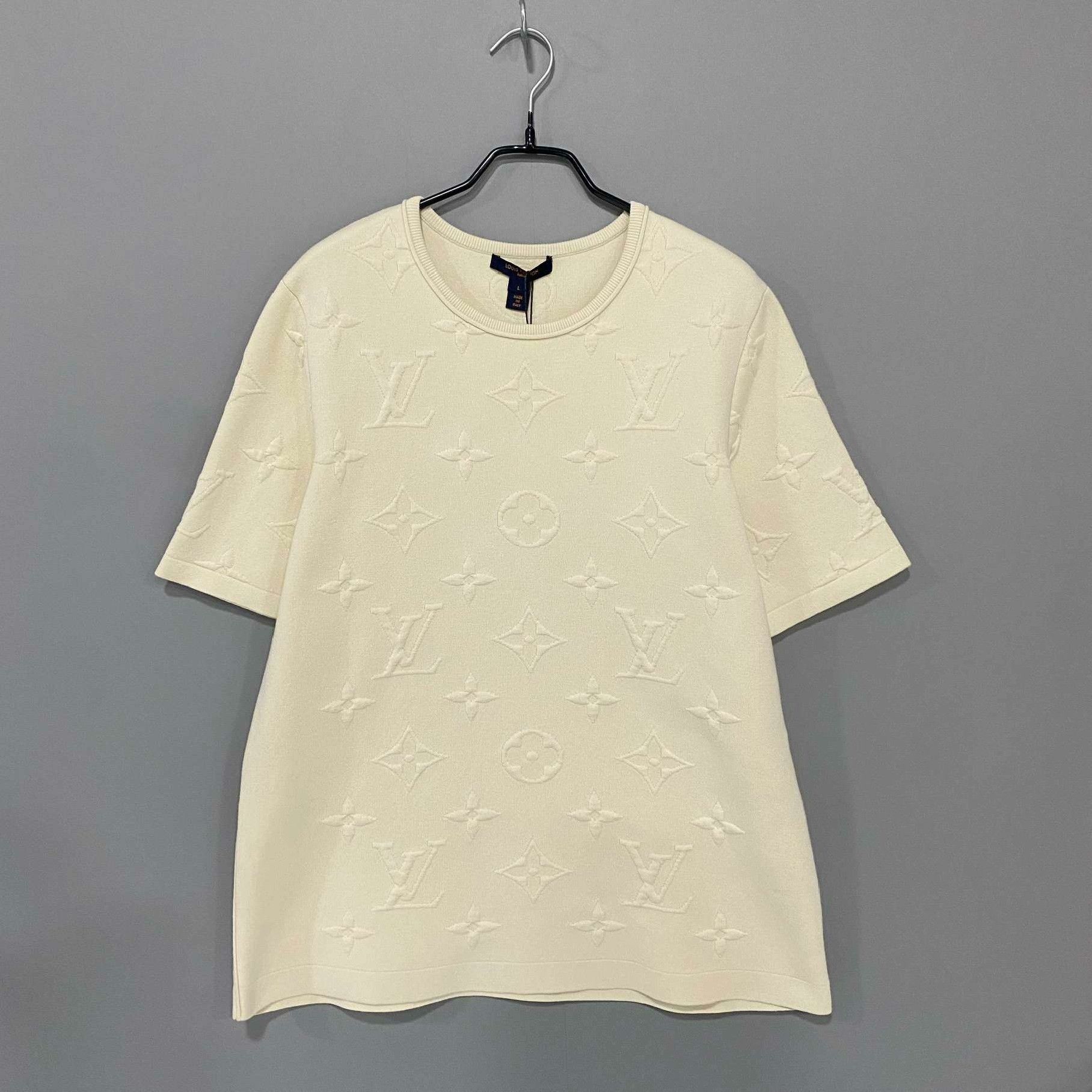 Louis Vuitton Louis Vuitton T-Shirt l Men Size US L / EU 52-54 / 3 - 1 Thumbnail