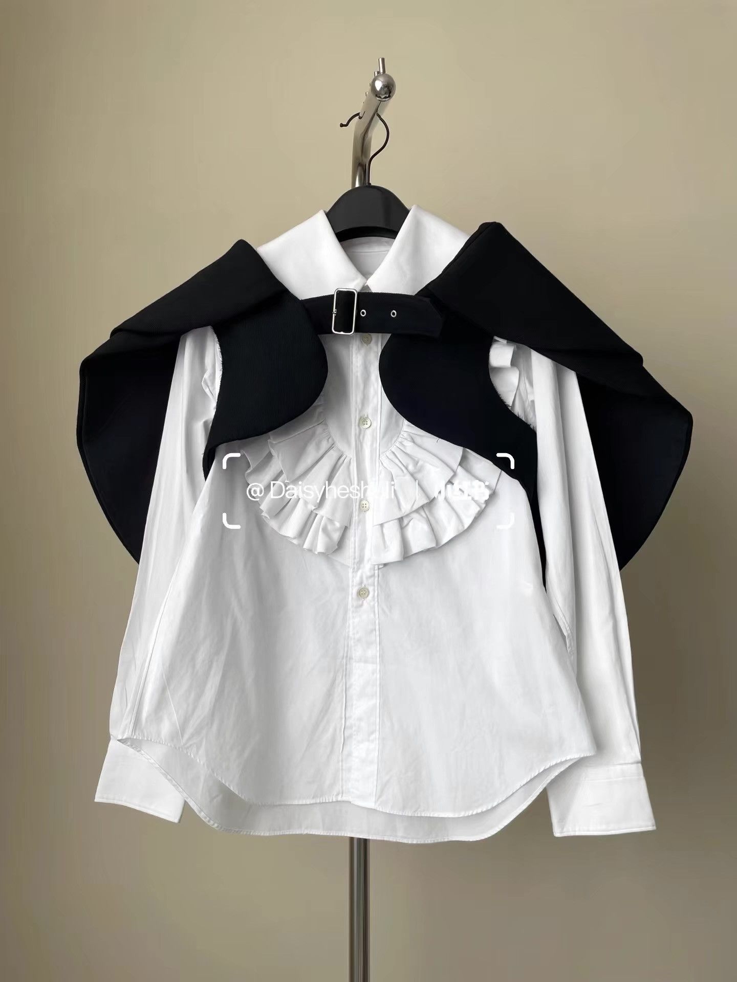 Comme des Garcons Comme des Garçons CDG Main Line Shawl Vest Ｑ24 Size M / US 6-8 / IT 42-44 - 1 Thumbnail