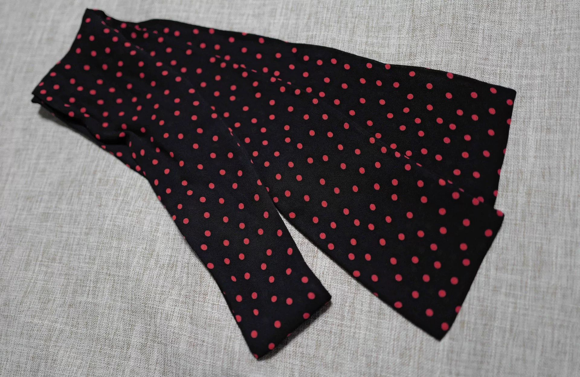 Saint Laurent Paris Saint Laurent Black Red Polka Dot Bow Tie Size ONE SIZE - 1 Thumbnail