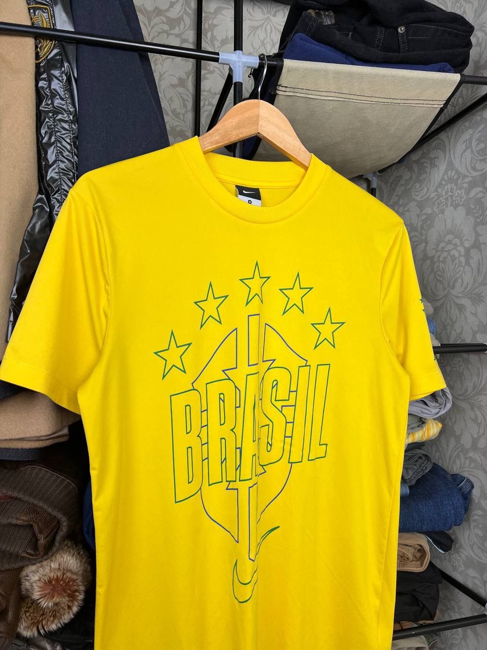Nike × Vintage Vintage Blokecore Nike Brazil Soccer Jersey Size US M / EU 48-50 / 2 - 2 Thumbnail
