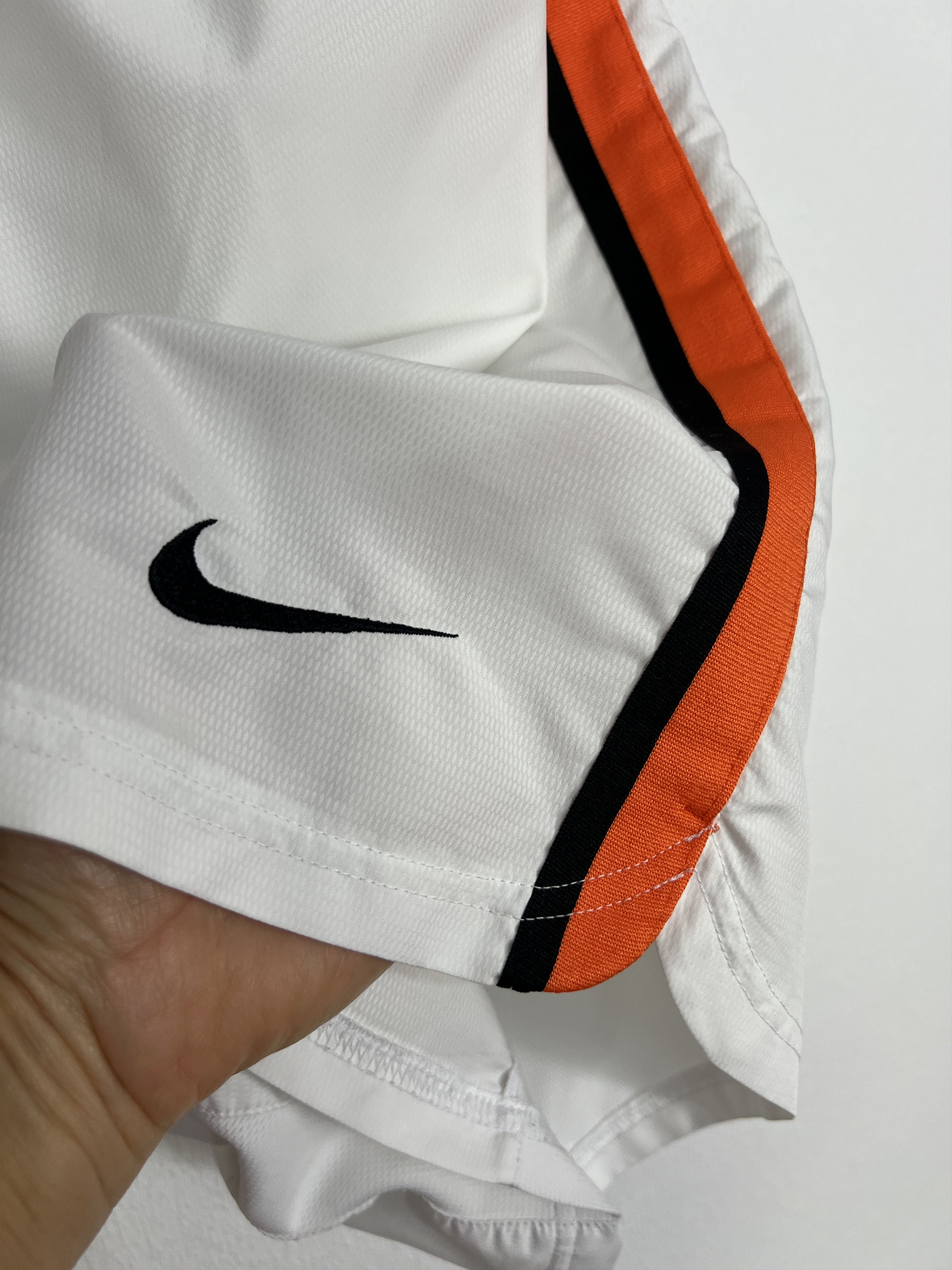 Nike Vintage Nike Valencia Football Shorts Soccer Athletic Rare Size US 36 / EU 52 - 4 Thumbnail