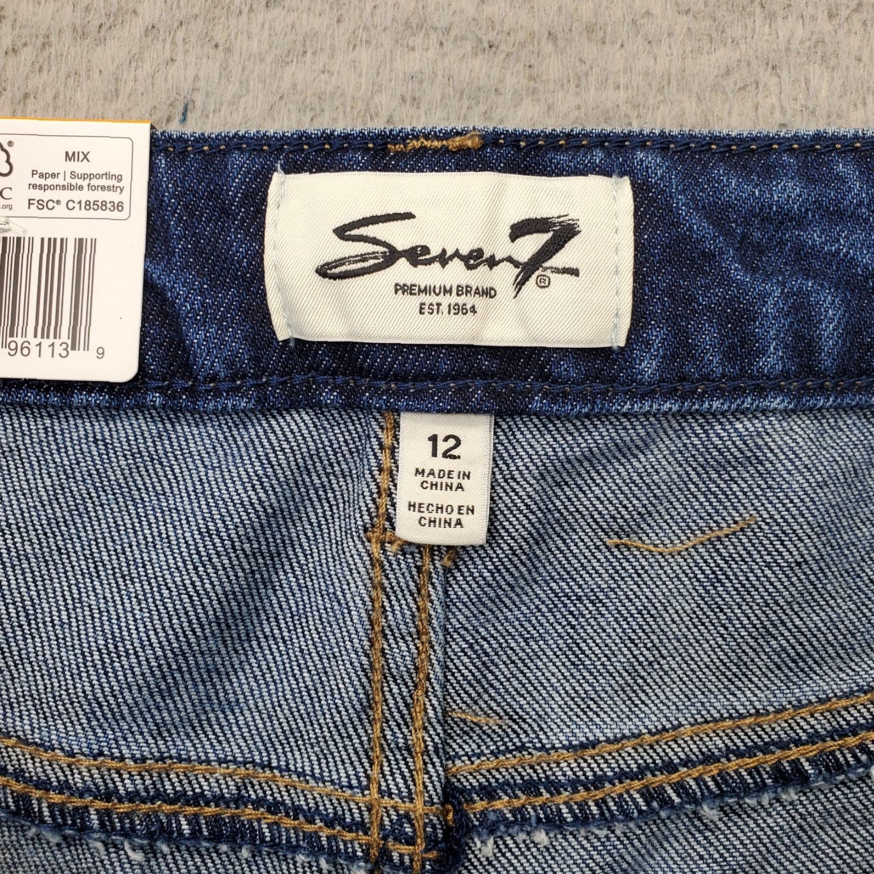 Vintage Seven7 Straight Leg Jeans Women 12 Blue Denim High Rise Through Hips 5-Pocket Design Regular Waist 28.25 Inseam NYT Size 34" / US 12 / IT 48 - 6 Thumbnail